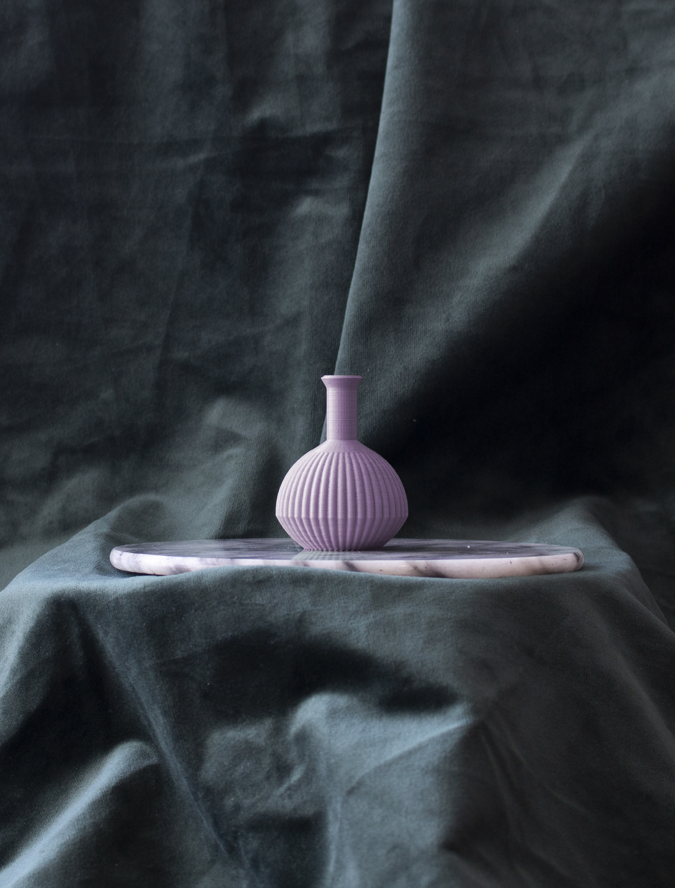small vase 3 Lilac.png
