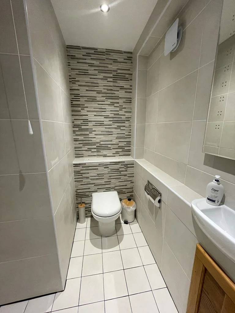 En suite bathroom