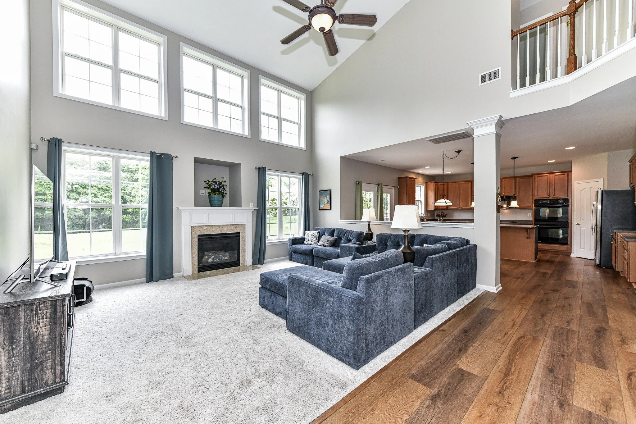 013_Family Room.jpg