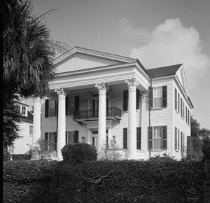 Historic Charleston Residence at 172 Tradd Street Sells for $10 Million