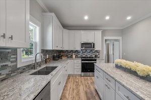 What mistakes should I avoid when selling my home in Charleston and Mount Pleasant?