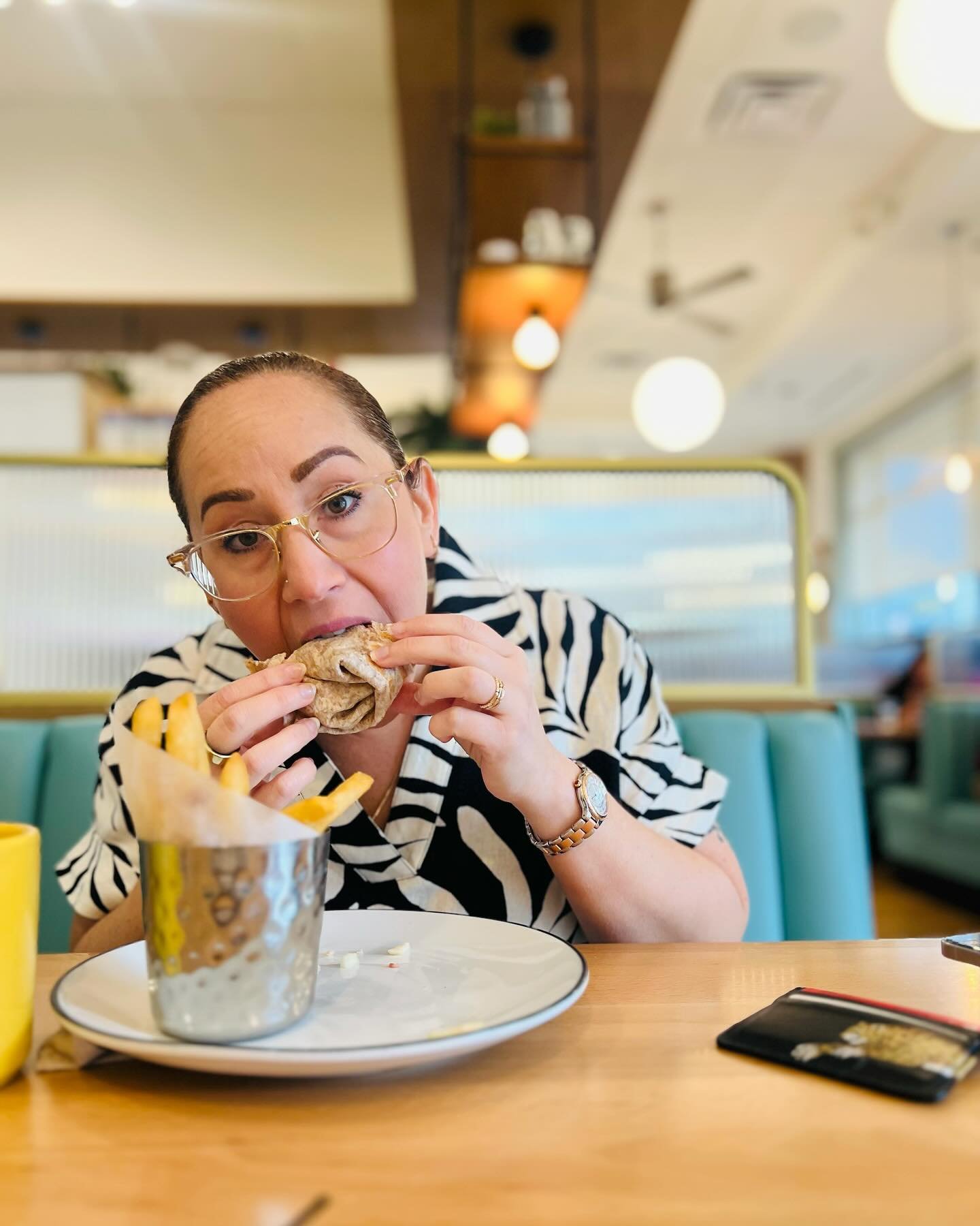 Rainy, cold &hellip; today was a busy day with clients! Showing homes and client consultations, talking about families, futures, and investments. Well, it got us hungry&hellip; 🤤 and when food is this good &hellip; it&rsquo;s not a pretty picture 🫢