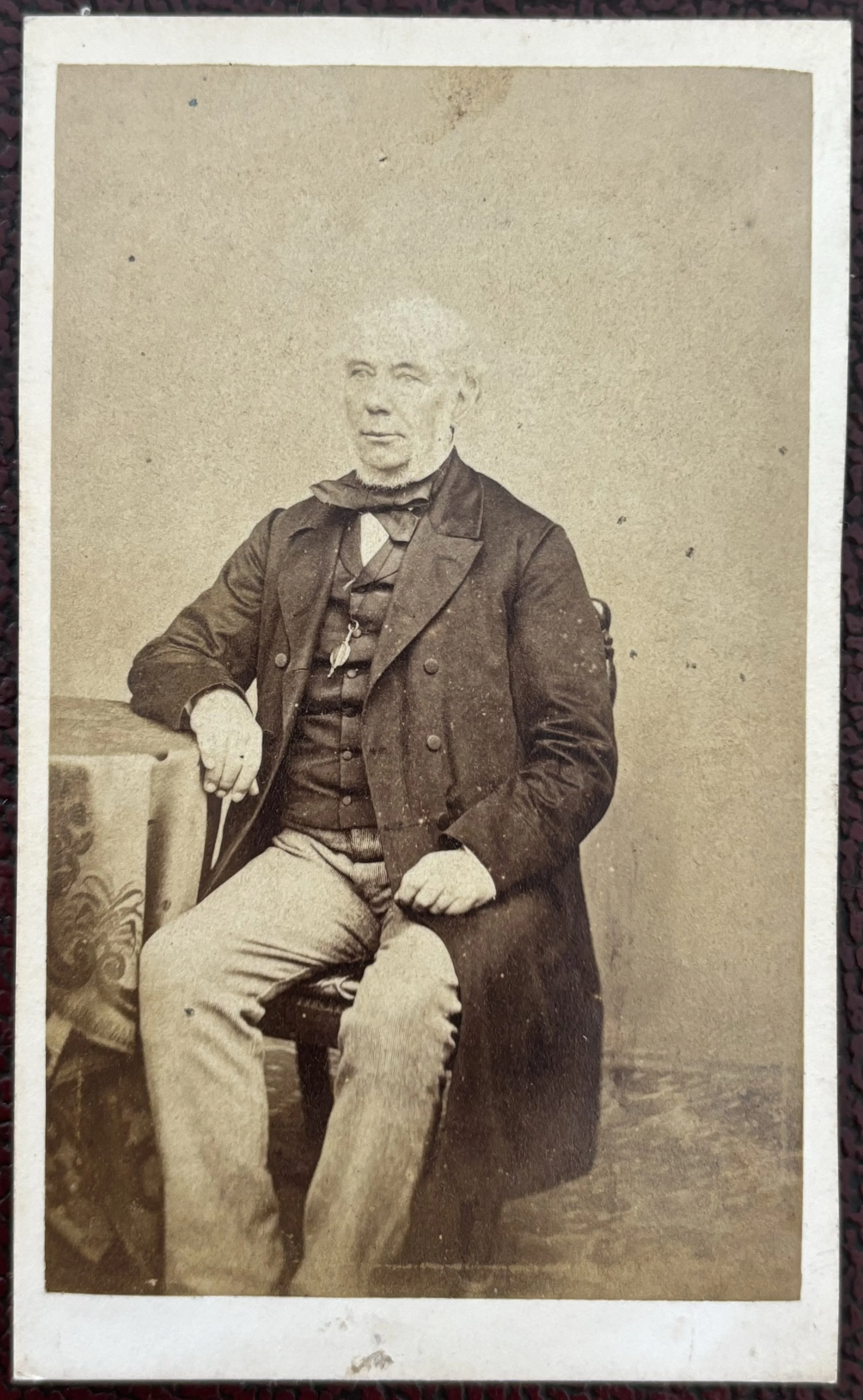 Portrait of an unknown man, carte de visite by Marcus Guttenberg, Scarborough