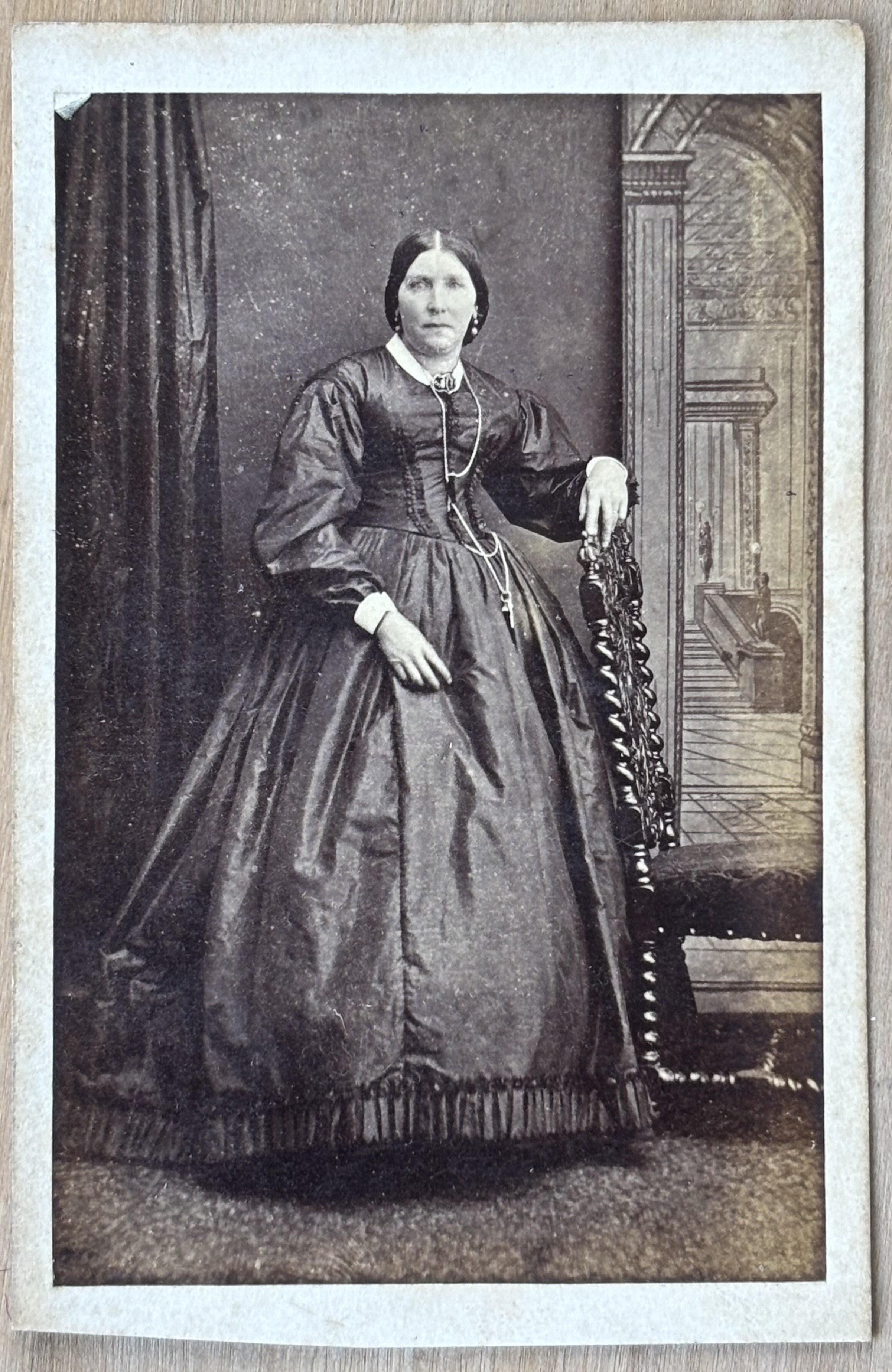 Portrait of an unknown woman photographer Beckett and Willis in Scarborough, 1860s