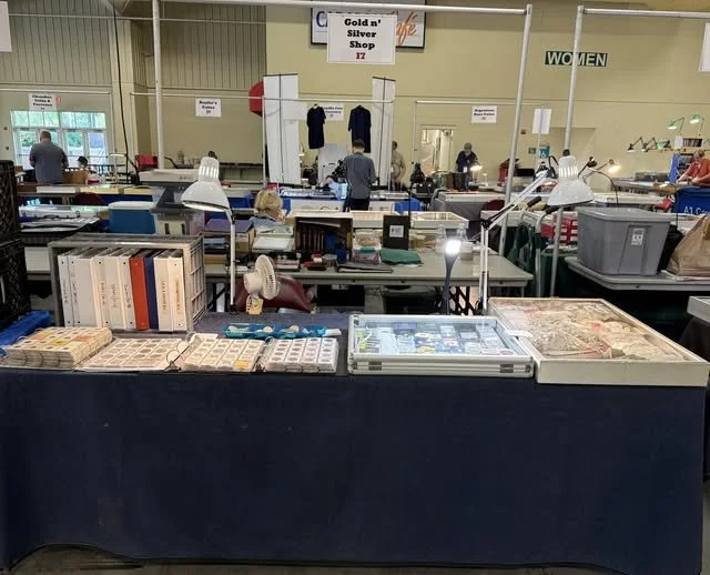 Join Gold N Silver Shop at the NCNA Coin Show starting today through Sunday! Don’t miss out on the chance to connect to talk all things numismatics, and buy, sell or trade. 💰 We’ve got amazing coins and currency waiting just for you!
📍Cabarrus Are