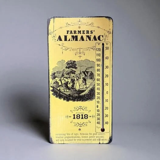 Bring a bit of countryside nostalgia to your space with this vintage-style Farmer’s Almanac wall thermometer. 🌿✨ Functional and decorative, it adds rustic character while keeping an eye on the temperature.