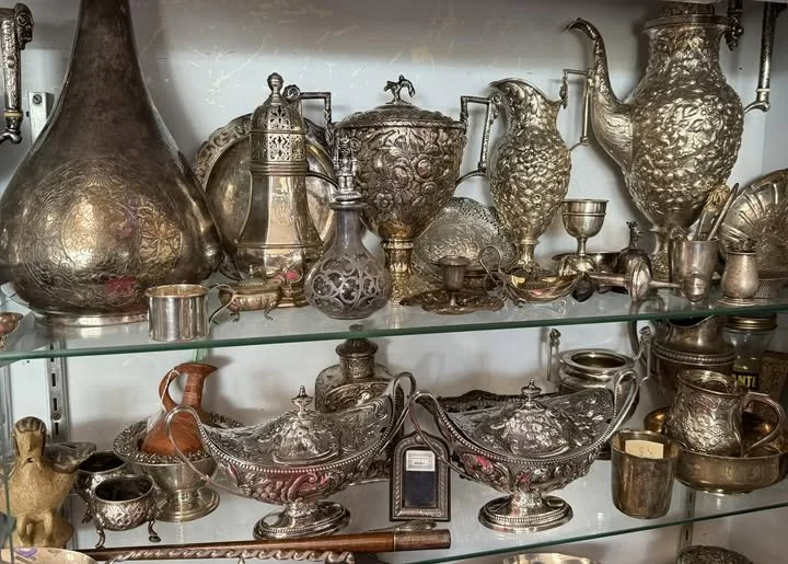 We’re always on the lookout for quality silver and silver-plated holloware and flatware.