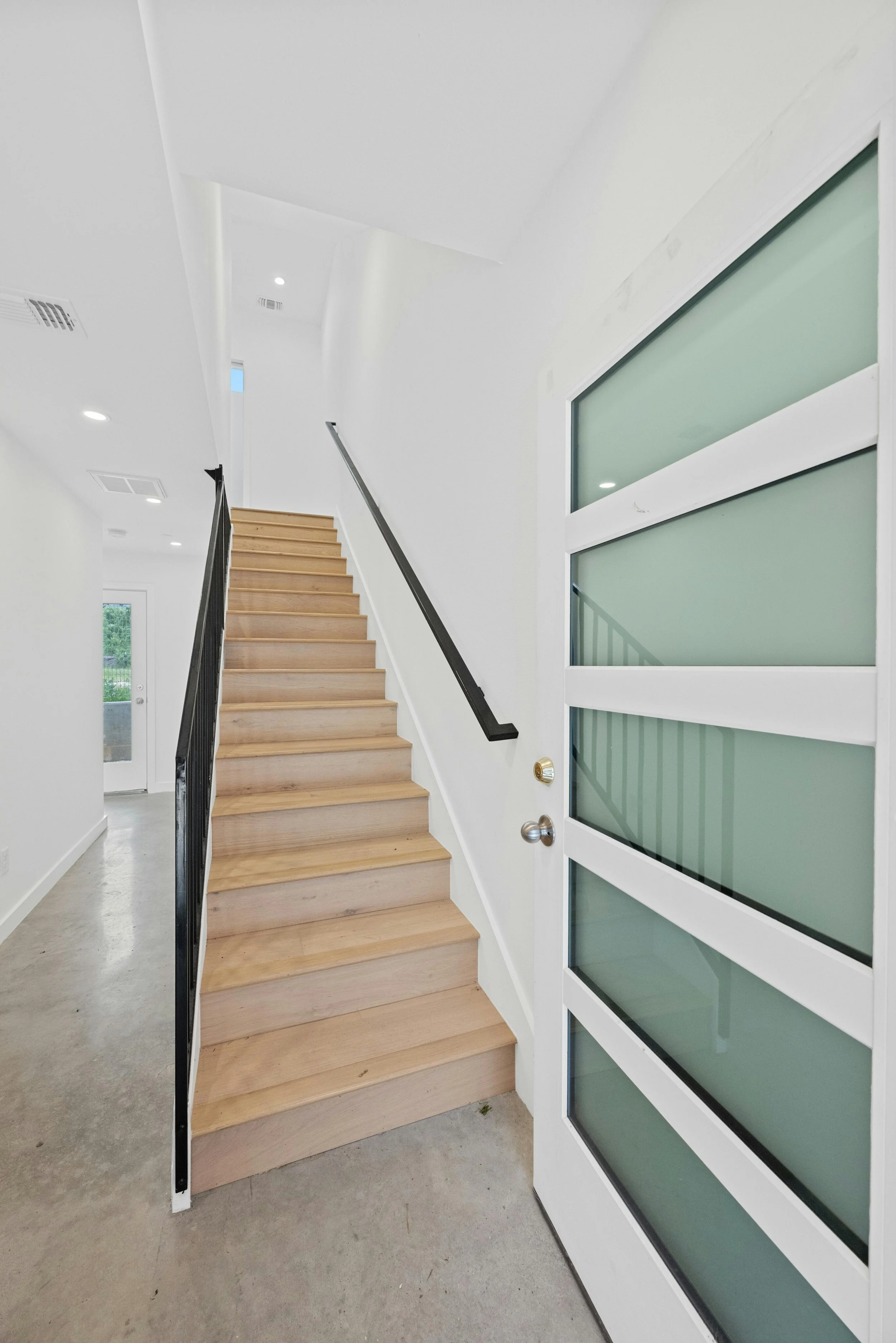 006-464228-5916 Harold Ct_13353234.jpg