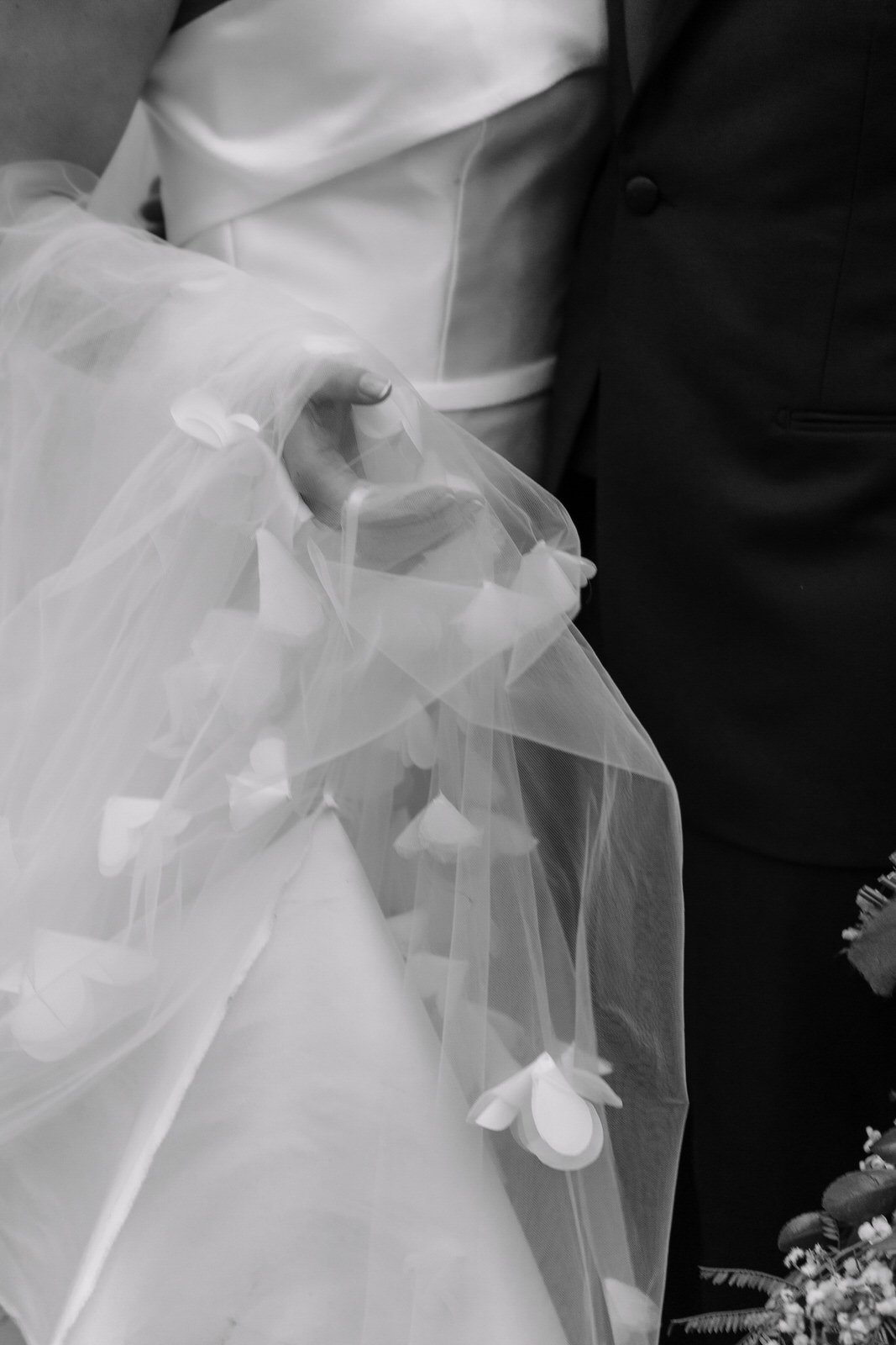 Carmen&Mitch_Ovolo_Woolloomooloo_Sydney_Wedding-0128.jpg