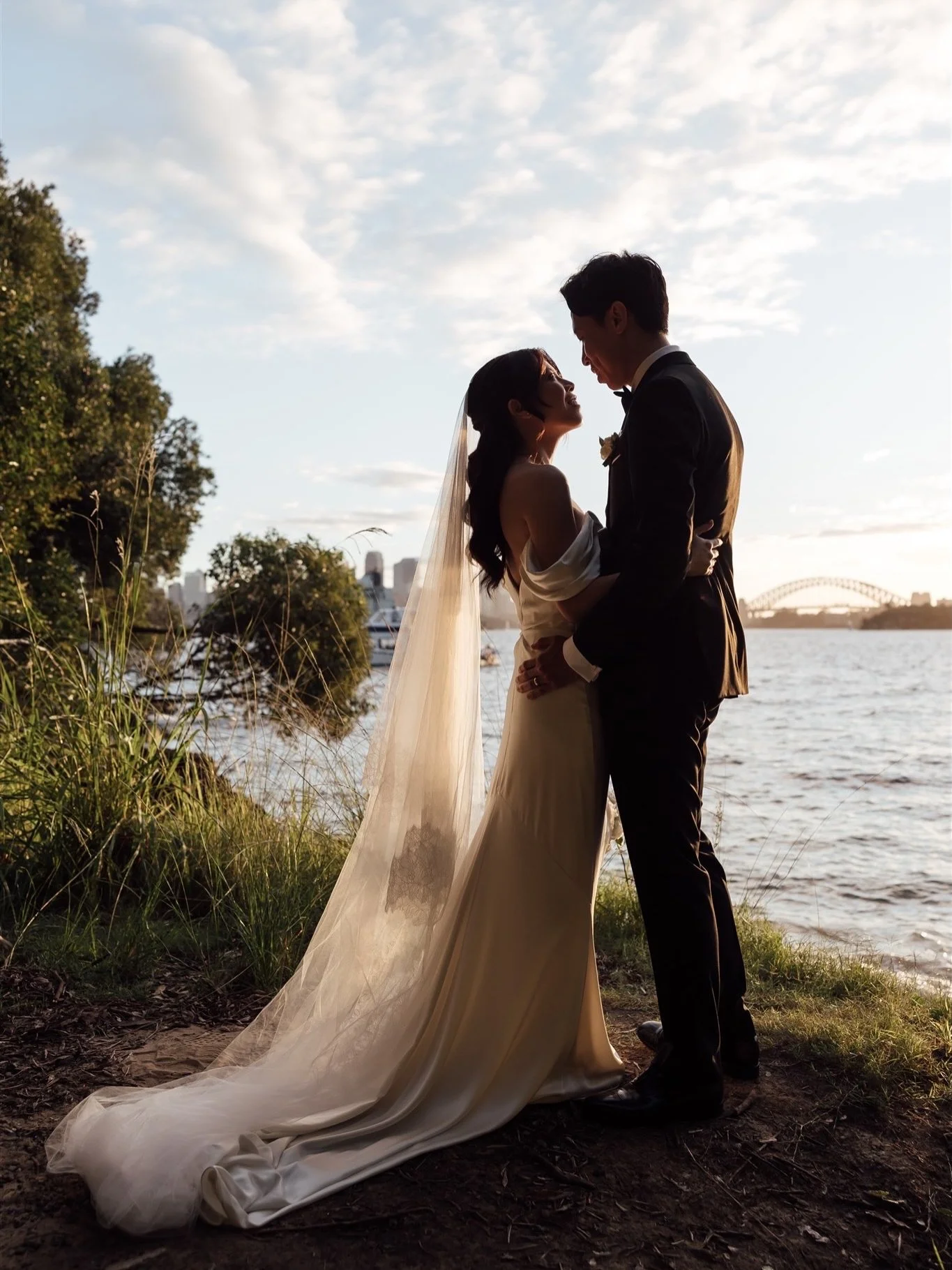 A few favourite frames from Katrina and Leslie&rsquo;s beautiful harbourside wedding 🤍
~
Venue @atholhall.sydney 
Celebrant @davidlangcelebrant 
Flowers @__japonica__ 
Dress @katherinetash 
Video @meadowlanevisuals 
HMU @ysabelartistry 
Cake @stacyb