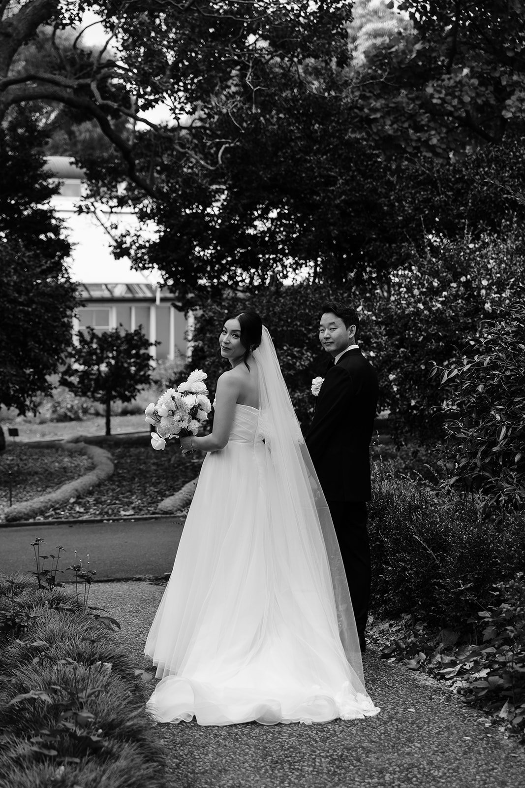 christina-daniel-royal-botanic-gardens-wedding-lion-gate-lodge-030.jpg