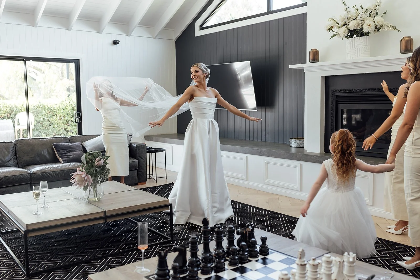 Greystone-estate-bride-getting-ready-Sonja_Cenic-0105.jpg