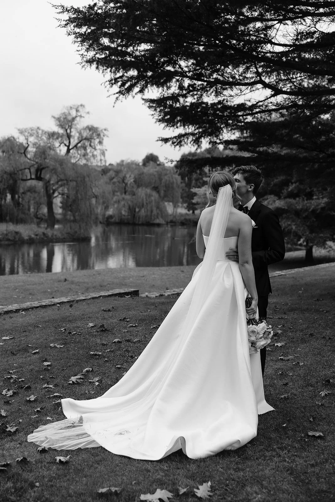 Bendooley-estate-rainy-day-wedding-photos-0114.jpg