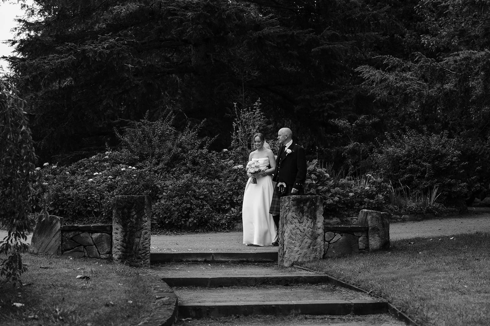 Bendooley-estate-lakeside-pavilion-wedding-ceremony-Sonja-Cenic-0015.jpg