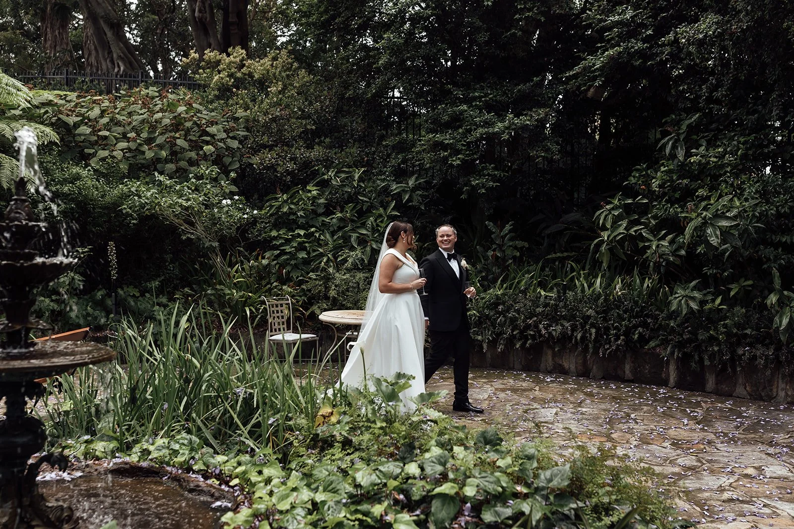 Royal-Sydney-Golf-Club-Wedding-Photos-Spring-Sunken-Garden-0124.jpg