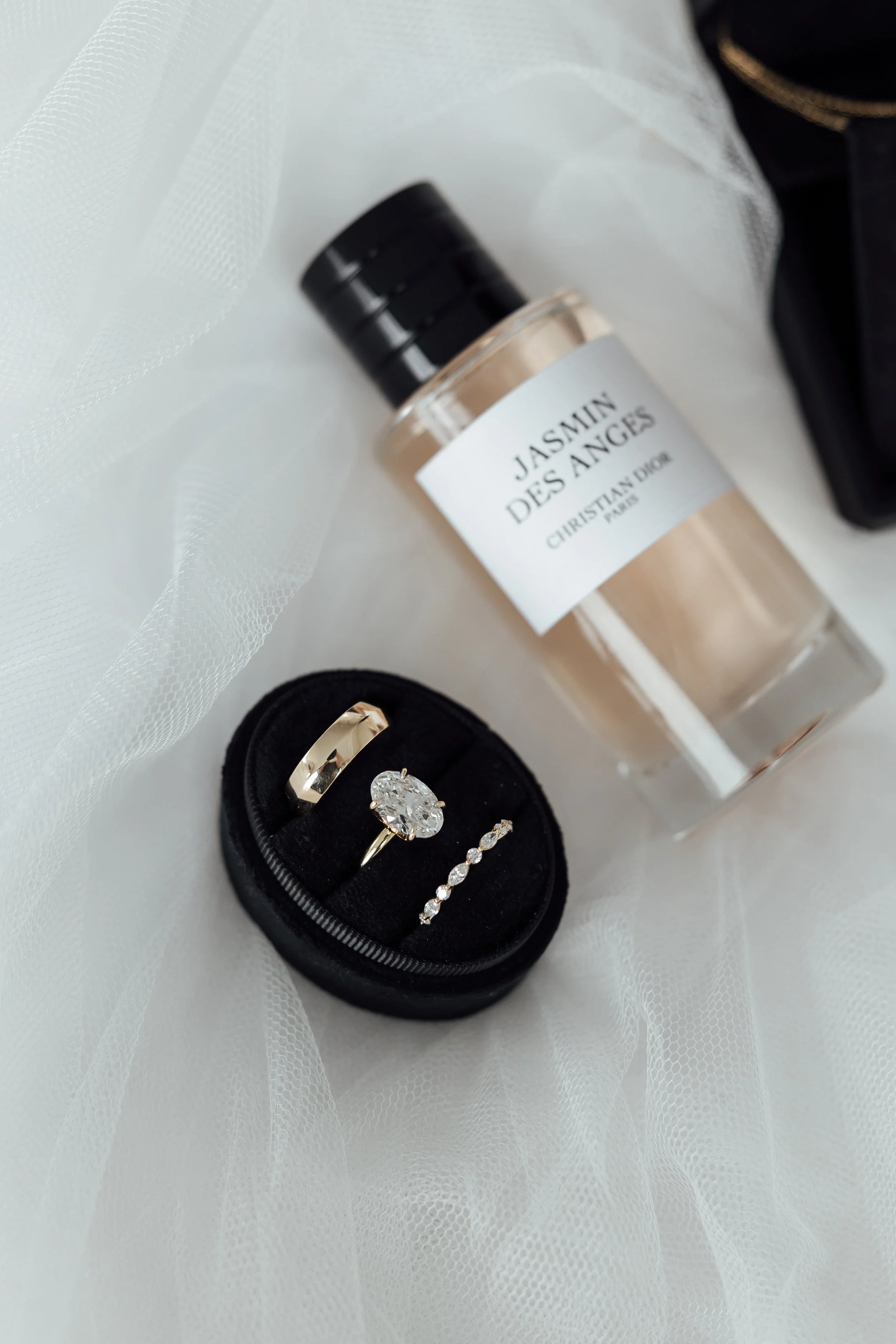 Crown-Towers-Wedding-Bride-Getting-Ready-0002.jpg