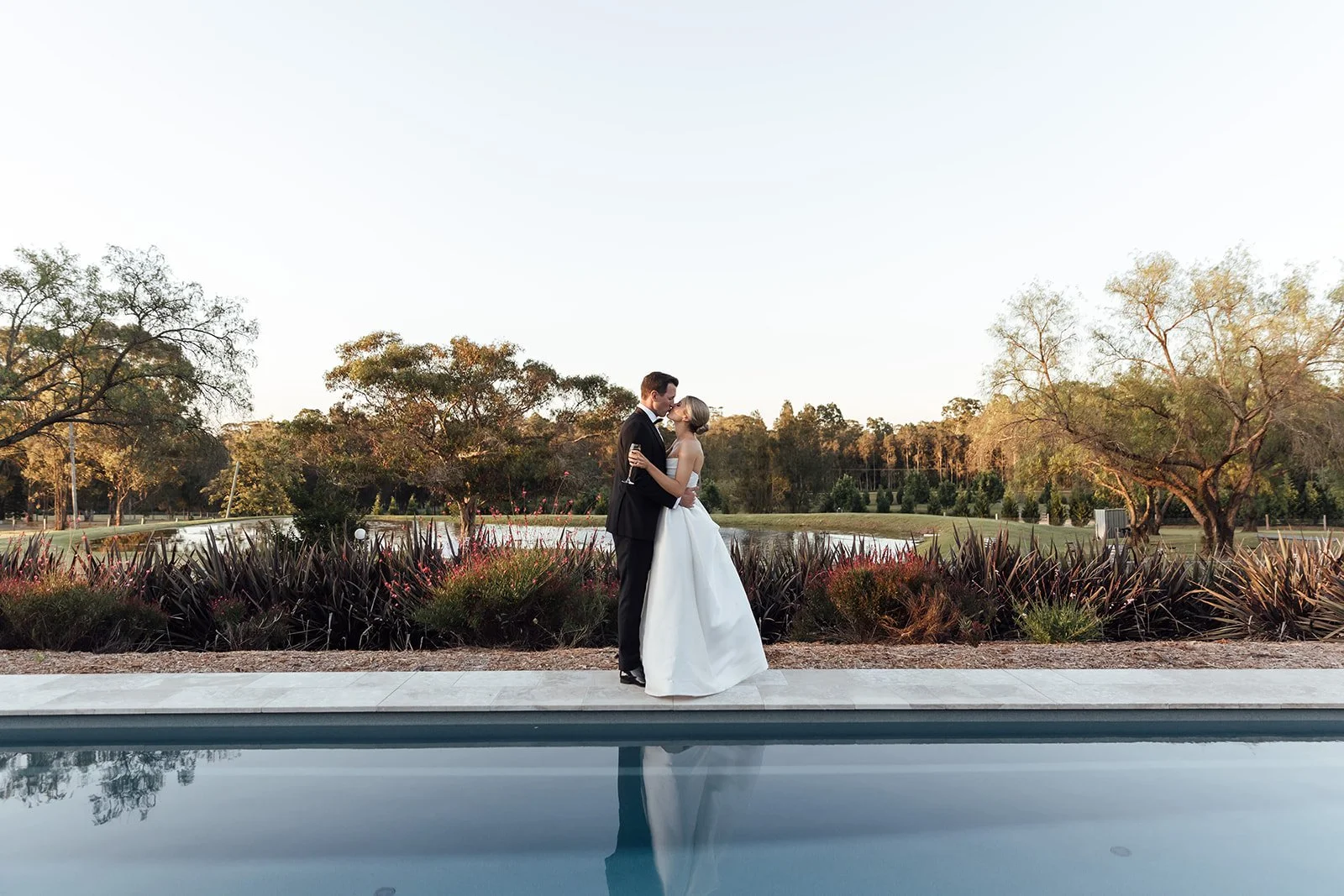 Greystone-estate-wedding-Hunter-Valley-dusk-bride-groom-portraits-Sonja_Cenic-0189.jpg