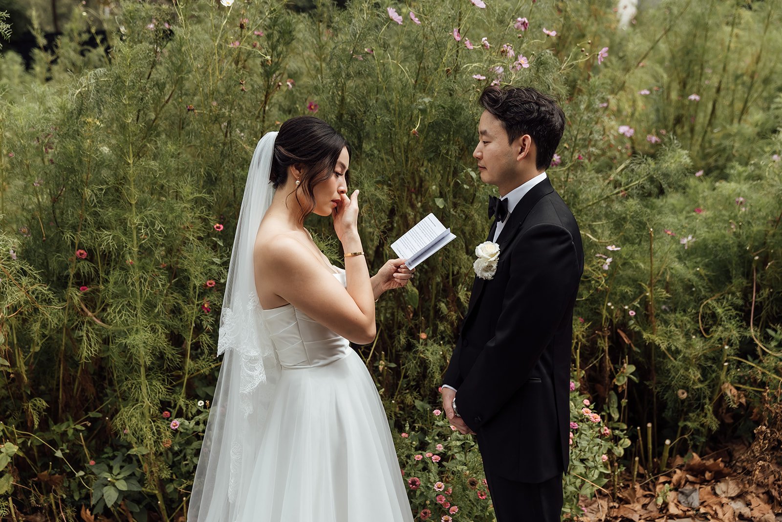 christina-daniel-first-look-royal-botanic-gardens-sydney-114.jpg