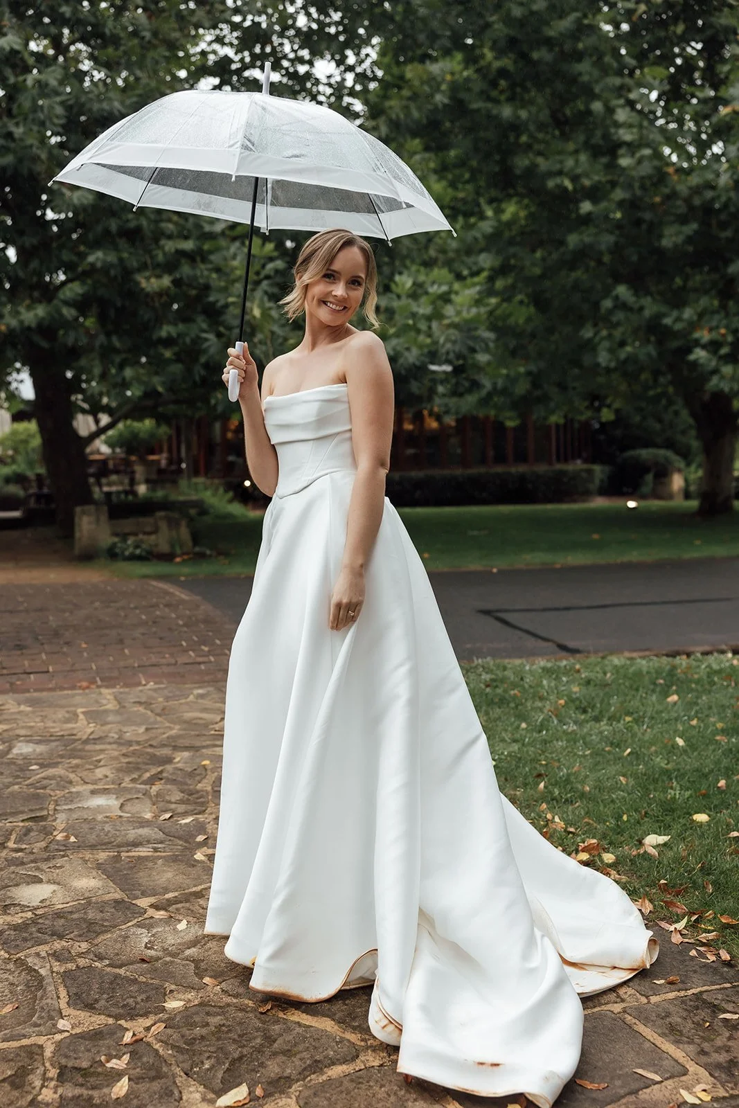 Bendooley-estate-rainy-day-wedding-photos-0167.jpg