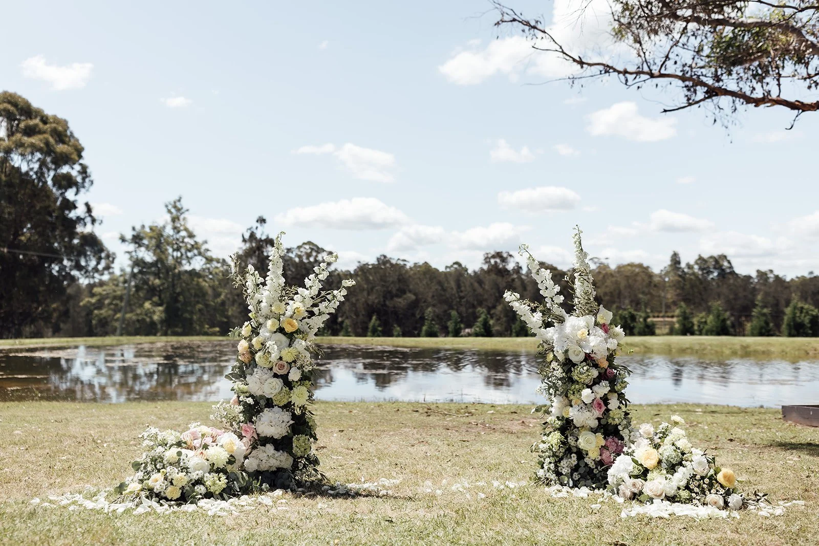 Greystone-estate-wedding-ceremony-Sonja_Cenic-0005.jpg