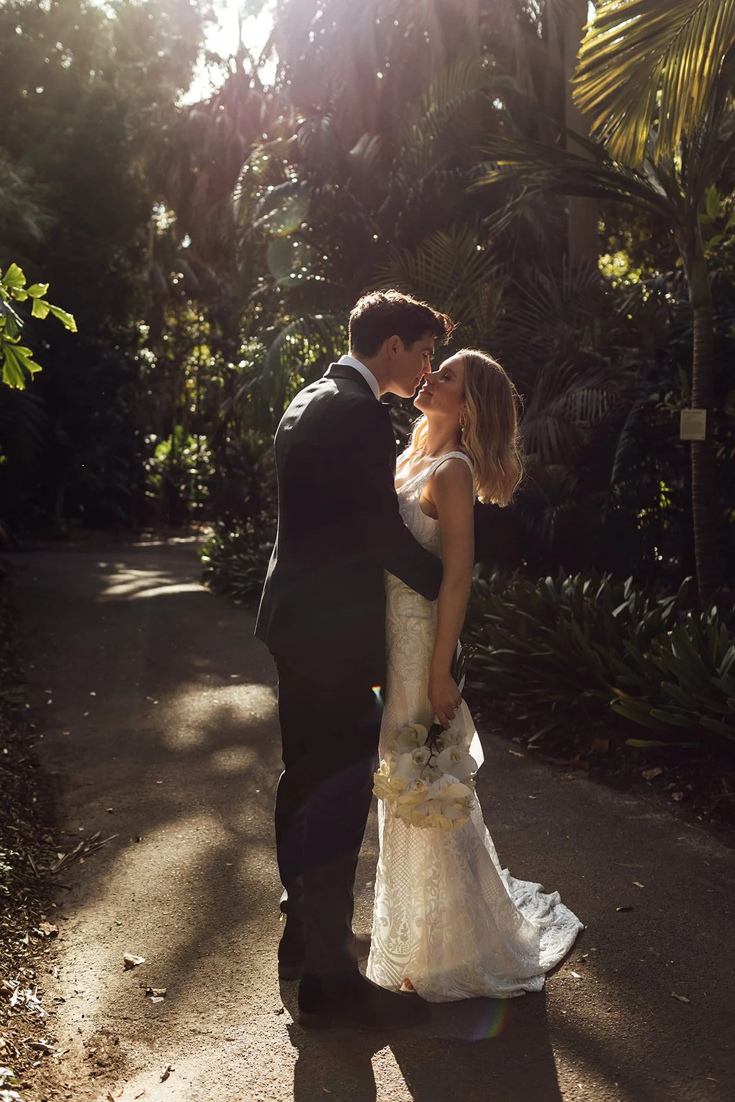Royal-botanic-garden-sydney-wedding-portraits-Palm-Grove-0041.jpg