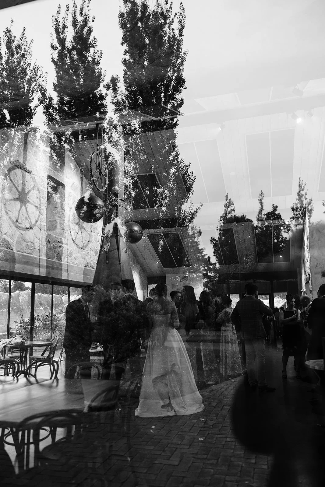 Bendooley-estate-autumn-restaurant-wedding-0095.jpg