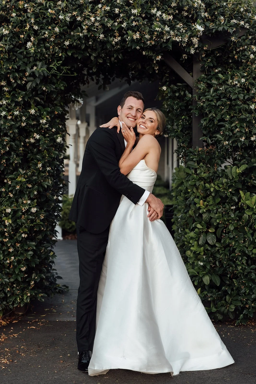 Greystone-estate-wedding-Hunter-Valley-dusk-bride-groom-portraits-Sonja_Cenic-0218.jpg