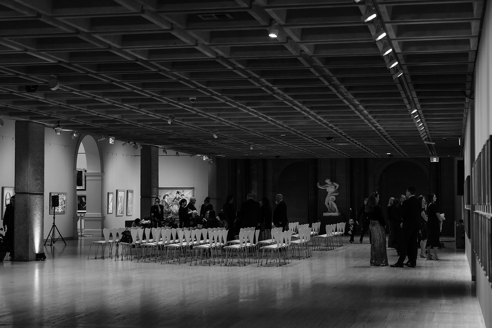 Art-gallery-nsw-wedding-photographer-ceremony-Grand-Courts-0101.jpg