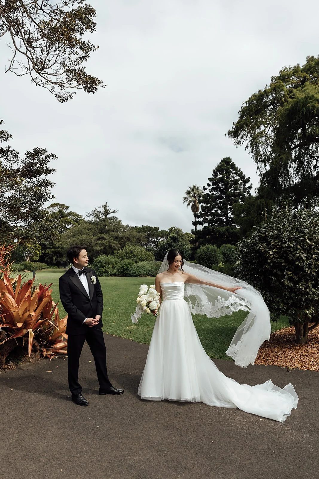 christina-daniel-royal-botanic-gardens-wedding-lion-gate-lodge-032.jpg