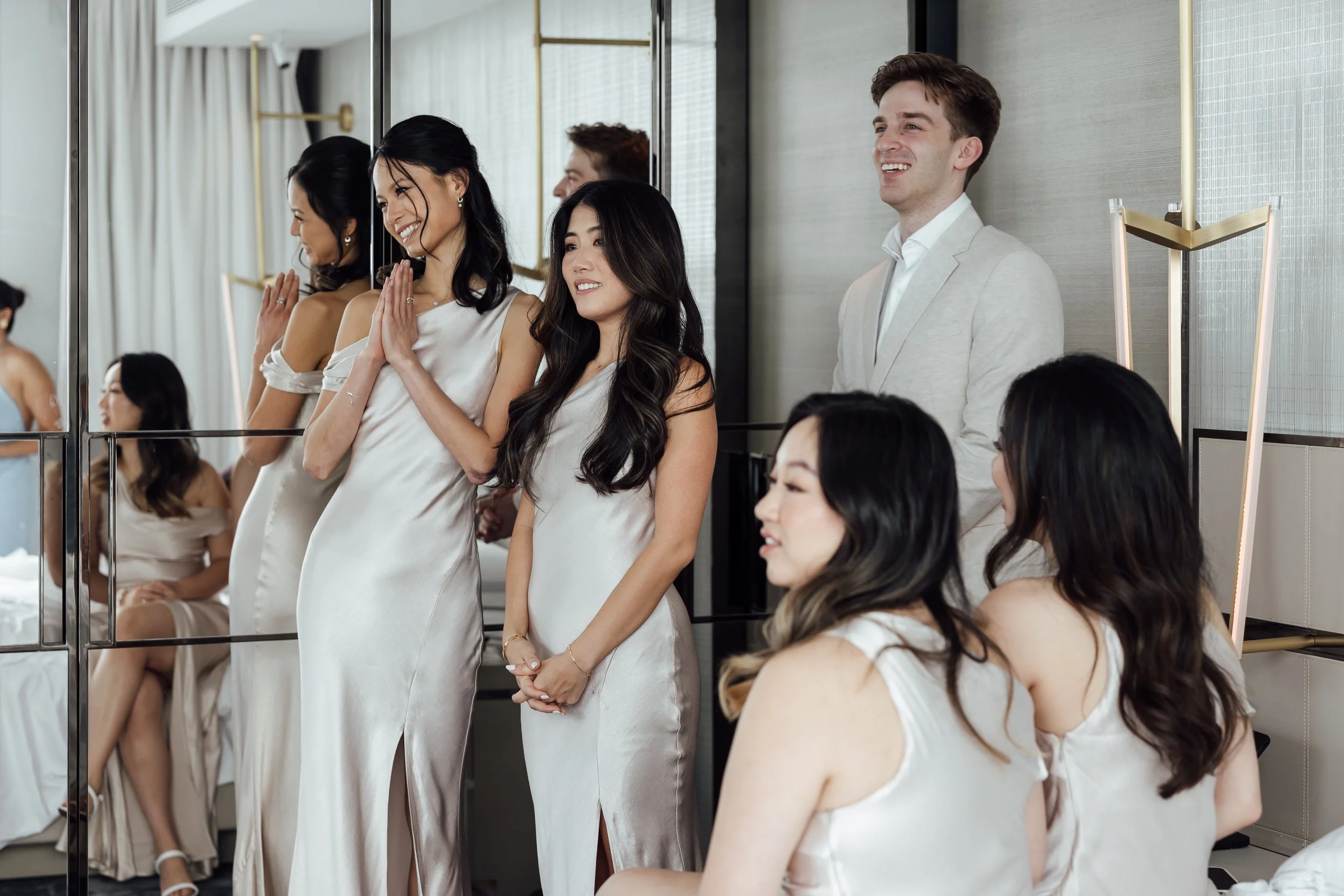 Crown-Towers-Wedding-Bride-Getting-Ready-0019.jpg