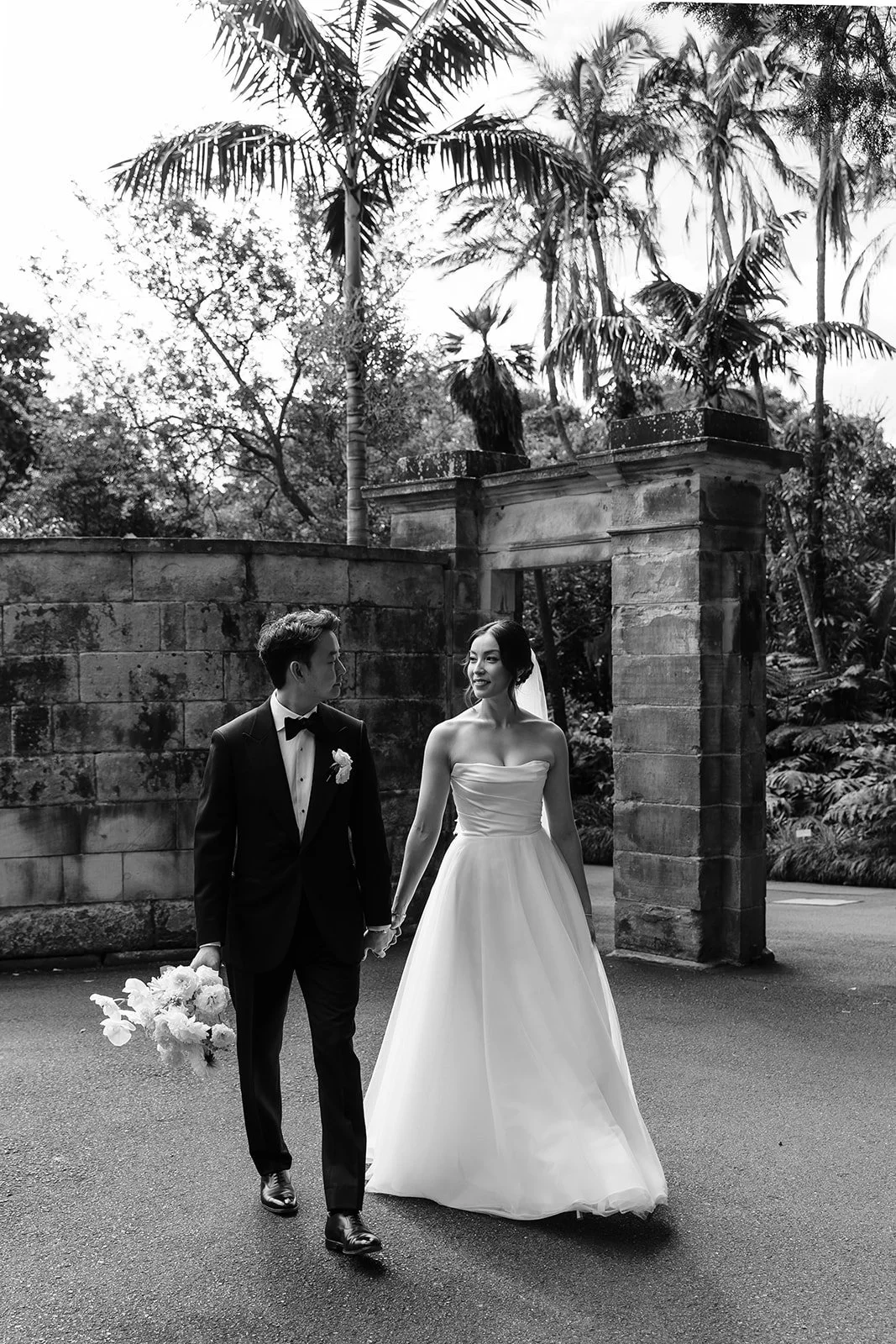 christina-daniel-royal-botanic-gardens-wedding-lion-gate-lodge-043.jpg