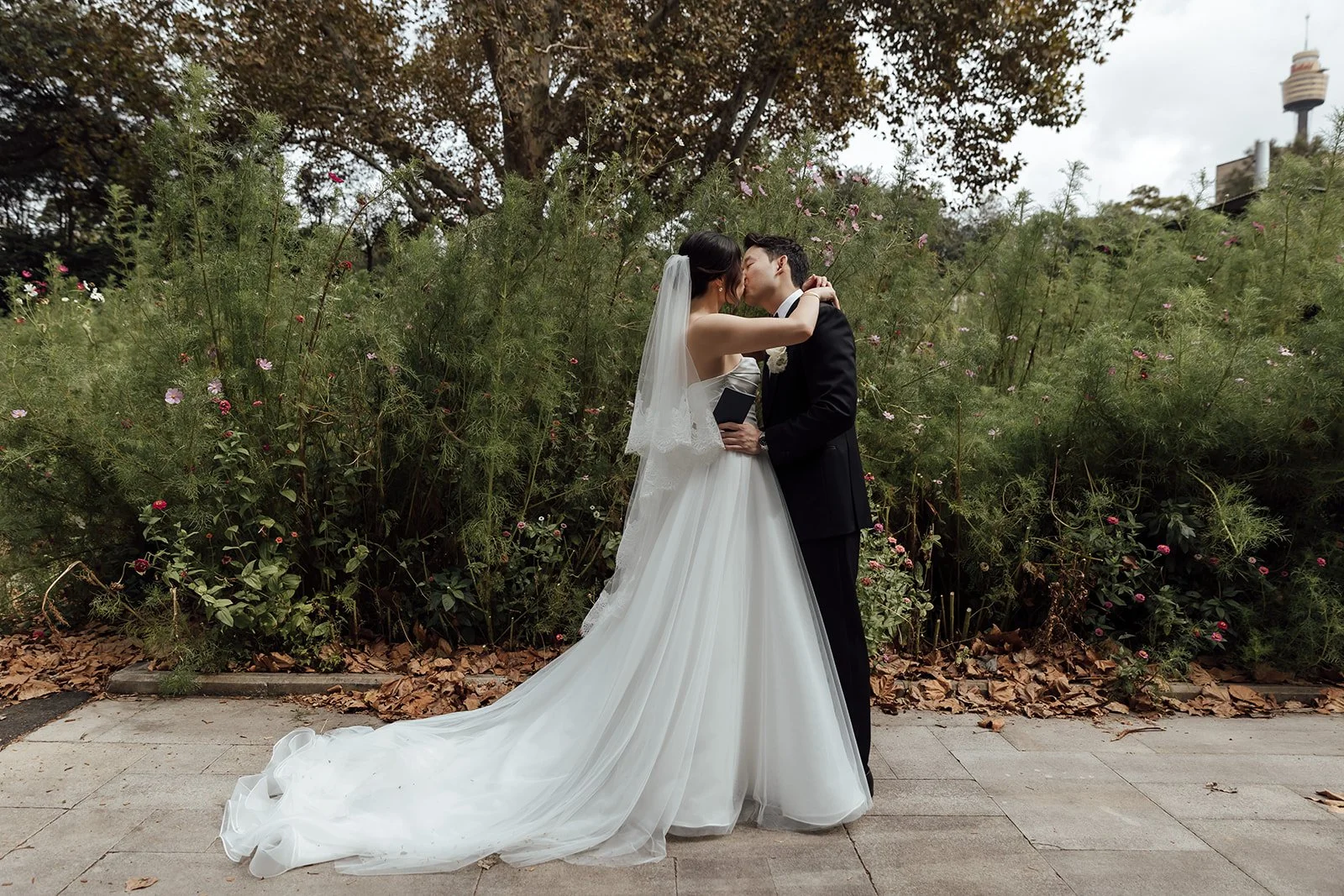 christina-daniel-first-look-royal-botanic-gardens-sydney-120.jpg