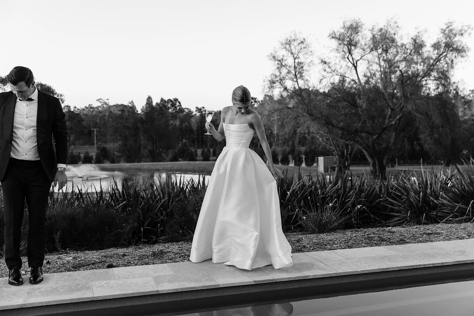 Greystone-estate-wedding-Hunter-Valley-dusk-bride-groom-portraits-Sonja_Cenic-0191.jpg