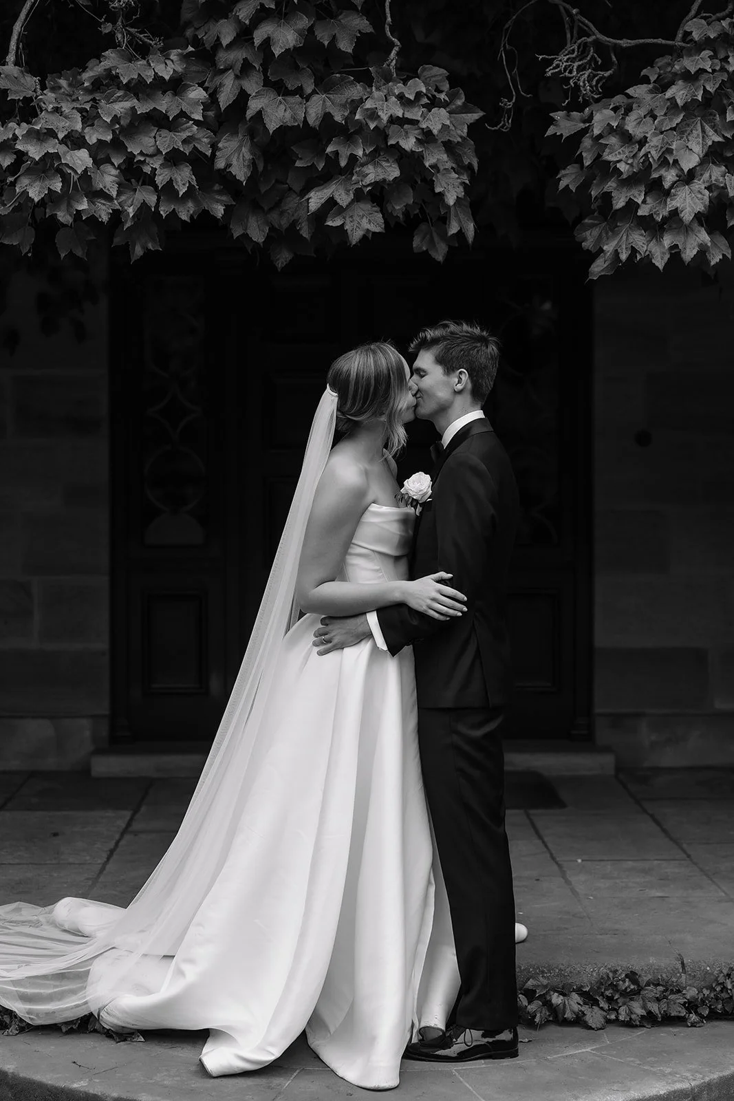 Bendooley-estate-rainy-day-wedding-photos-0120.jpg