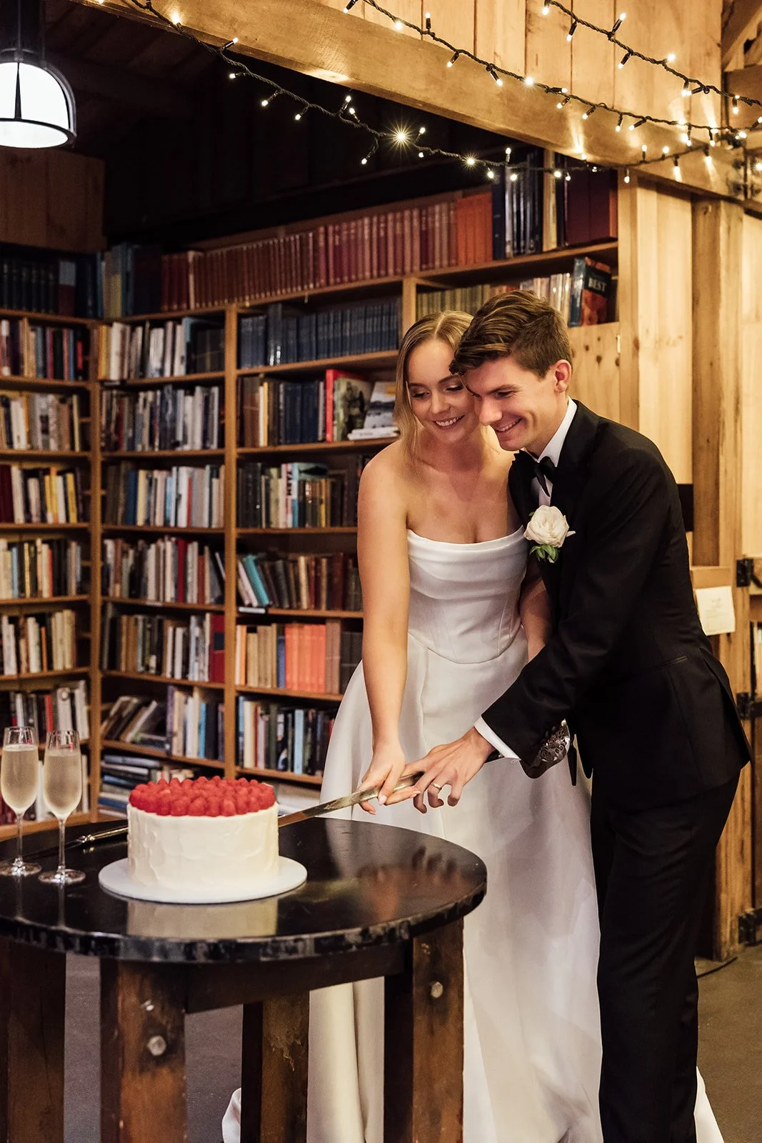 Bendooley-estate-book-barn-wedding-reception-photos-sonja-cenic-0215.jpg