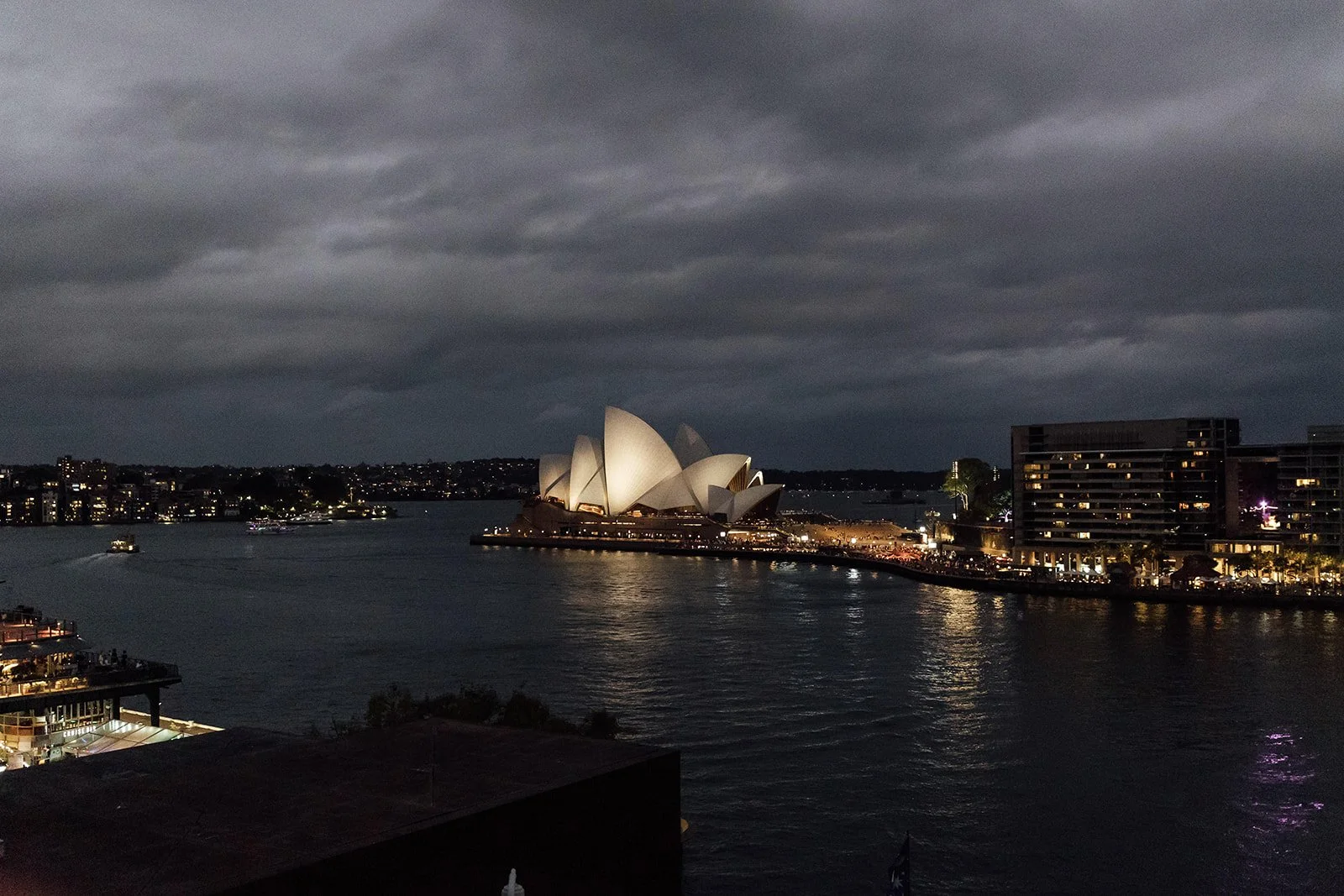 Museum-of-Contemporary-Art-MCA-Circular-Quay-Sydney-Wedding-191.jpg