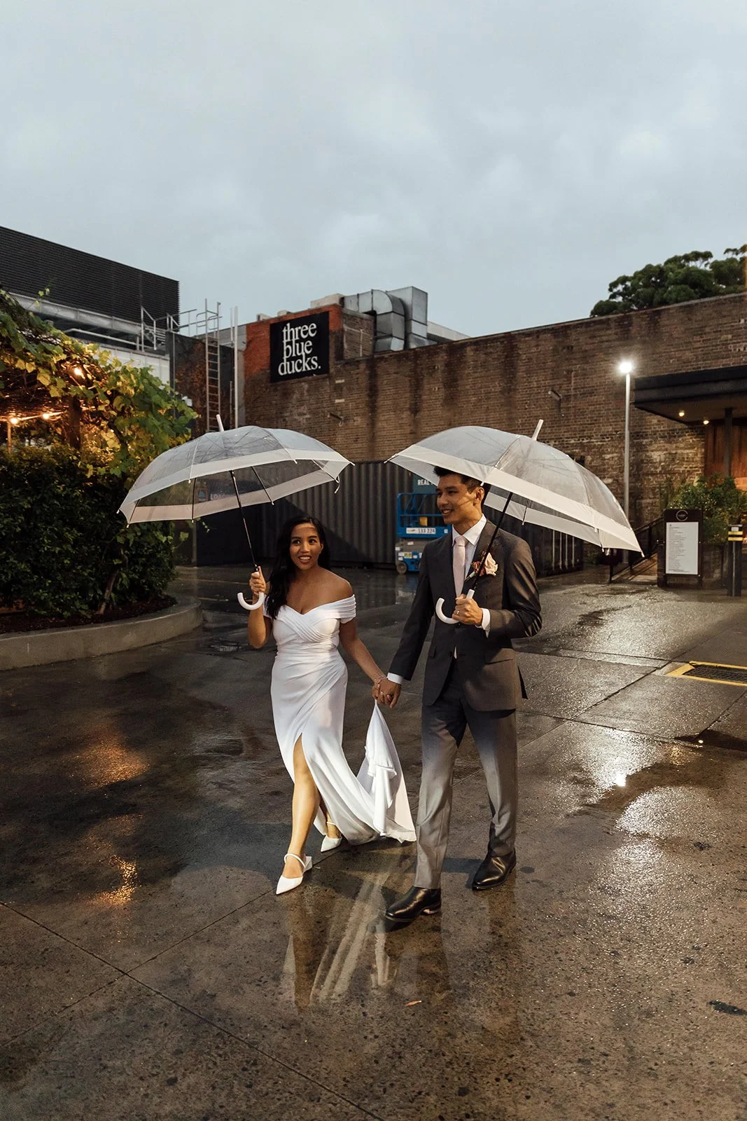 Three-Blue-Ducks-Night-Wedding-Portraits-Johanna&Jason-0032.jpg