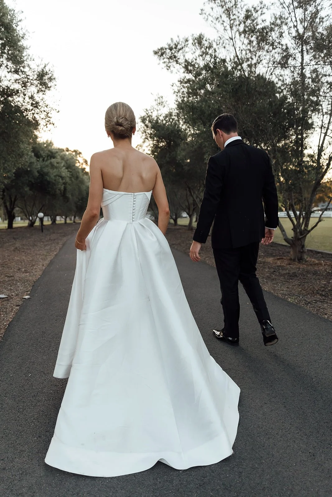 Greystone-estate-wedding-Hunter-Valley-dusk-bride-groom-portraits-Sonja_Cenic-0208.jpg