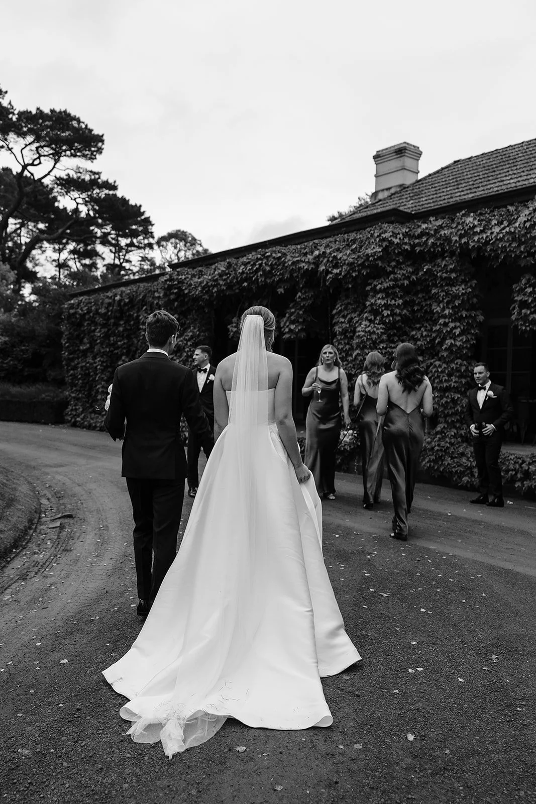 Bendooley-estate-rainy-day-wedding-photos-0119.jpg