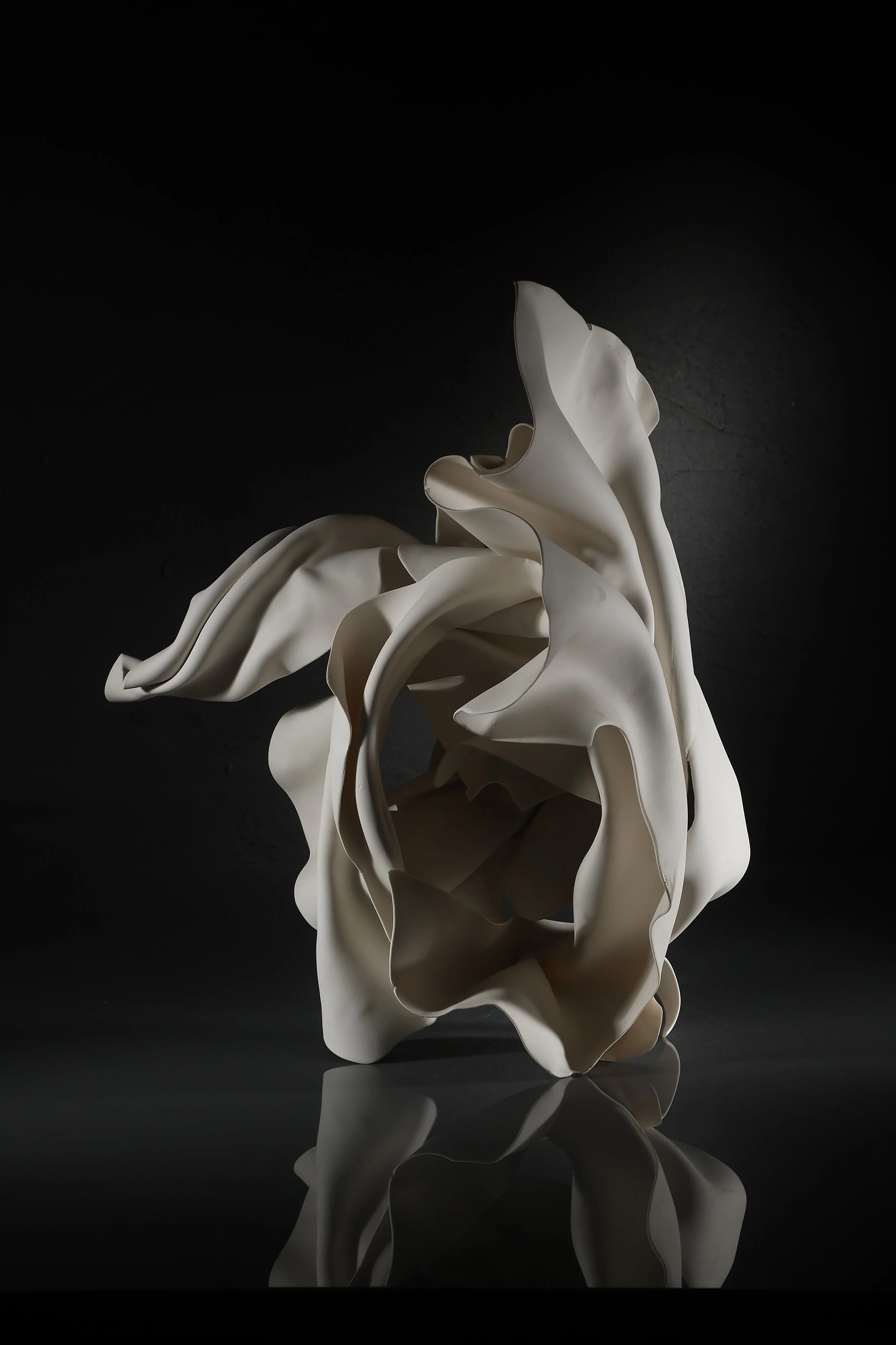 Soul Collection - "Unraveling" Artistic Free Forming, Slab Technique, Ming Porcelain, Electric Firing, 1250°C, 36x57,5x45 cm_1.JPG