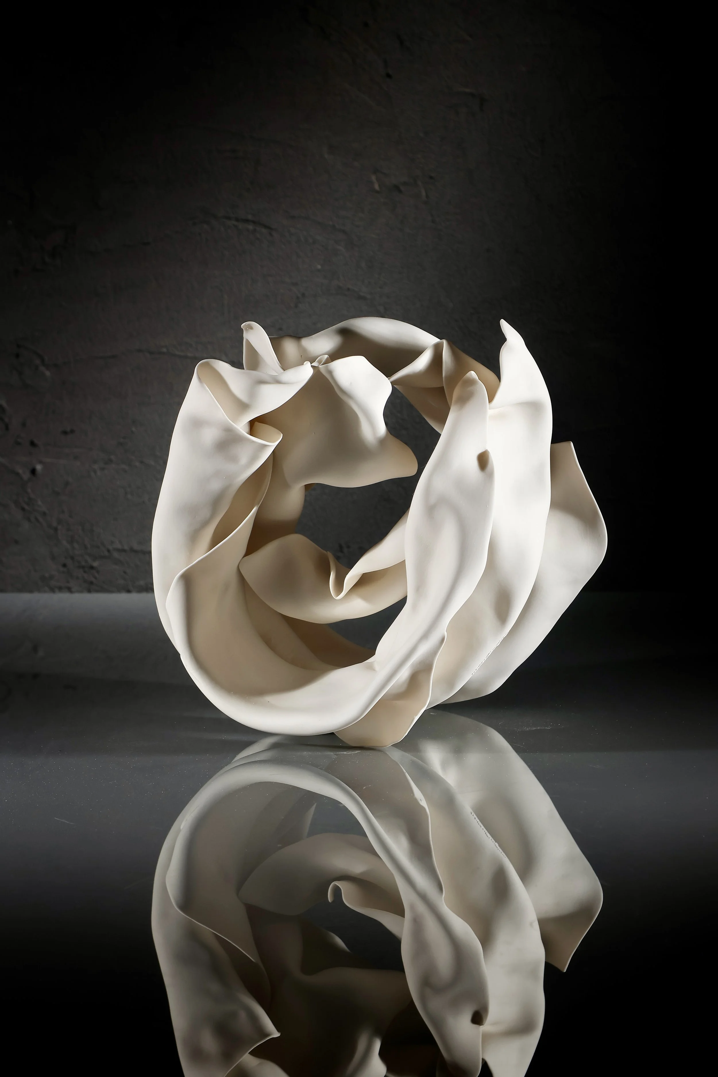 Soul Collection - "Unseen" Artistic Free Forming, Slab Technique, Ming Porcelain, Electric Firing, 1250°C, 26x25x24 cm_2.JPG
