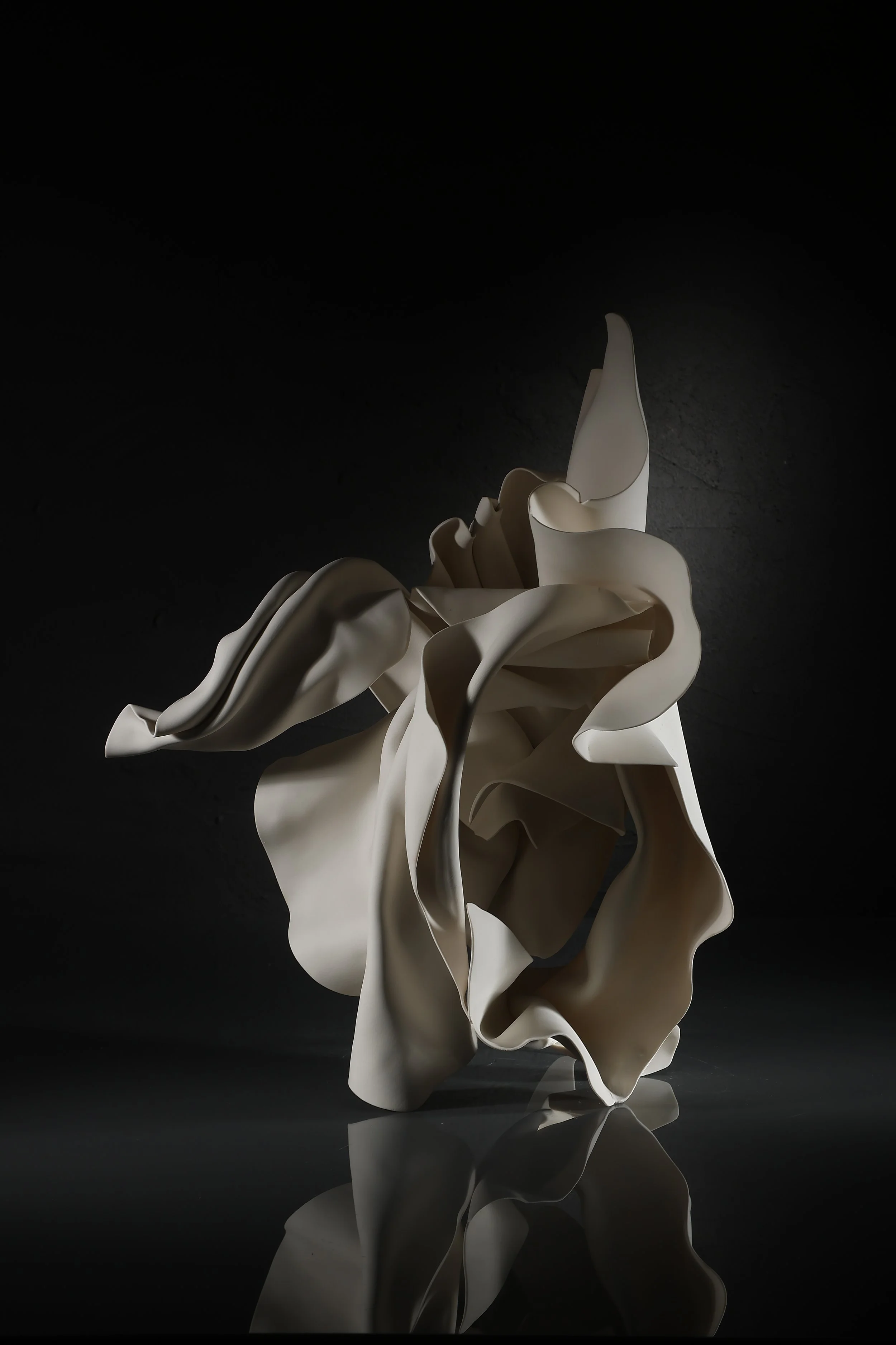 Soul Collection - "Unraveling" Artistic Free Forming, Slab Technique, Ming Porcelain, Electric Firing, 1250°C, 36x57,5x45 cm_2.JPG