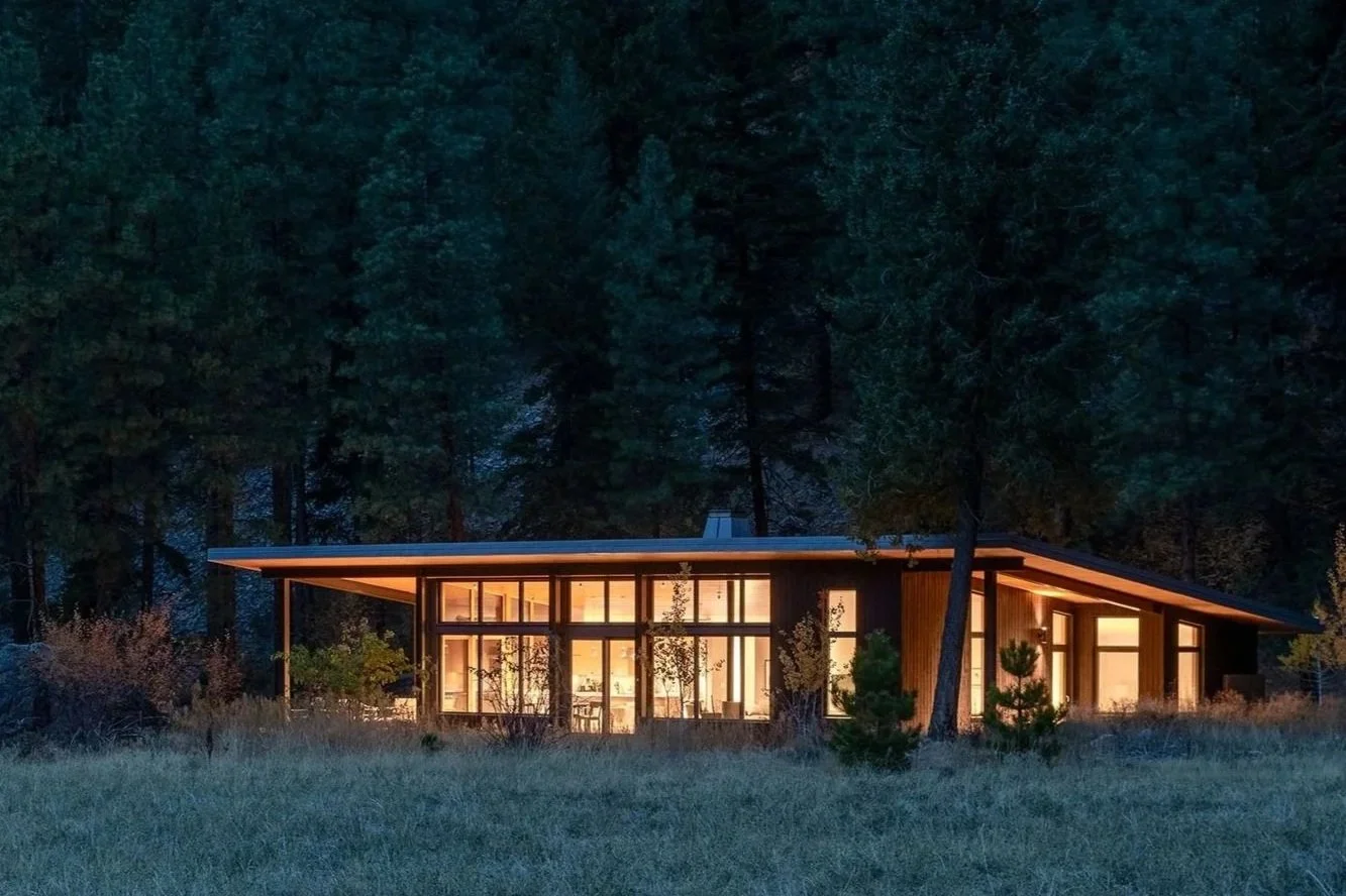 Between Meadow and Mountain