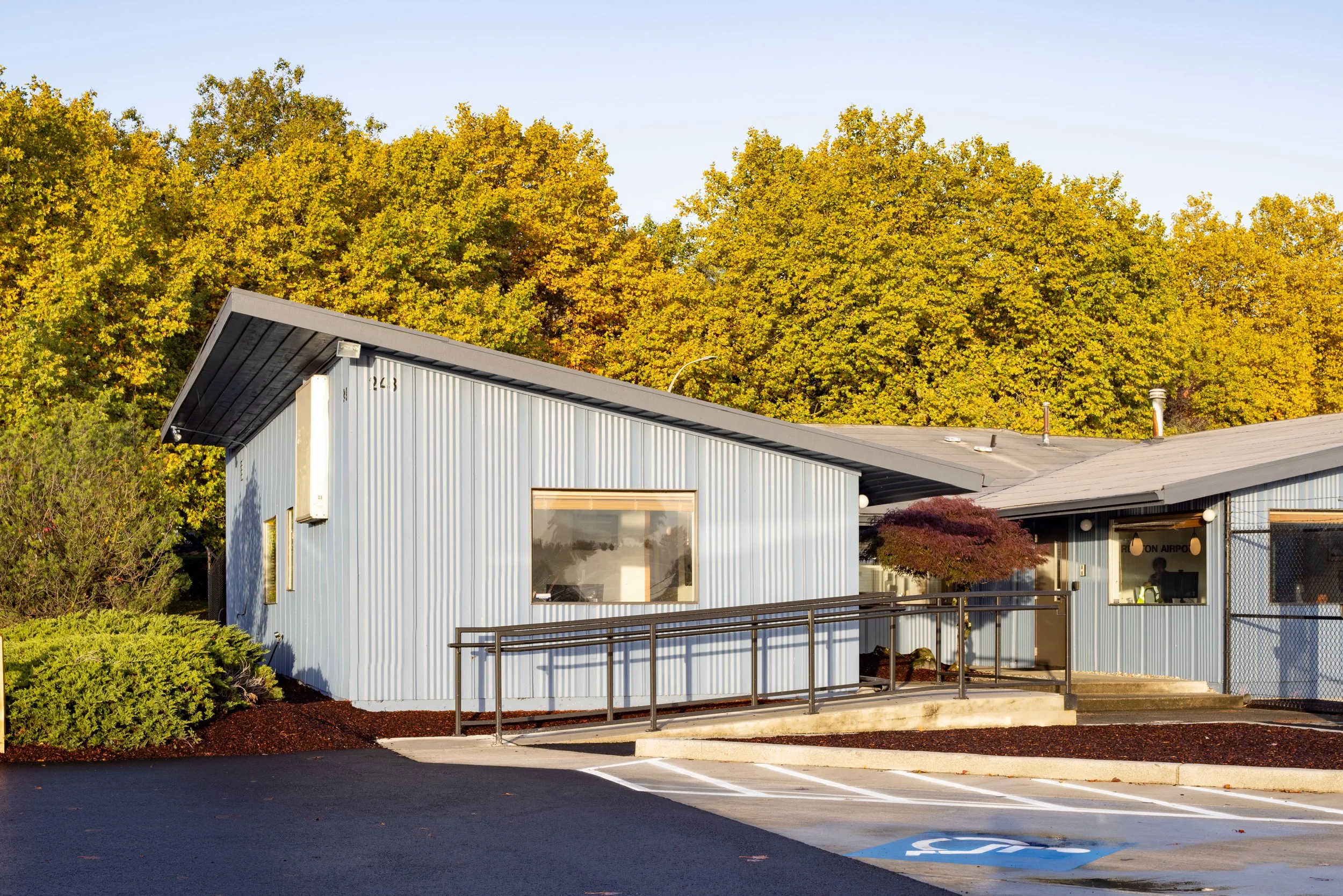 Renton-Municipal-Airport_JA-Workplace__Photo-by-Francis-Zera (3).jpg