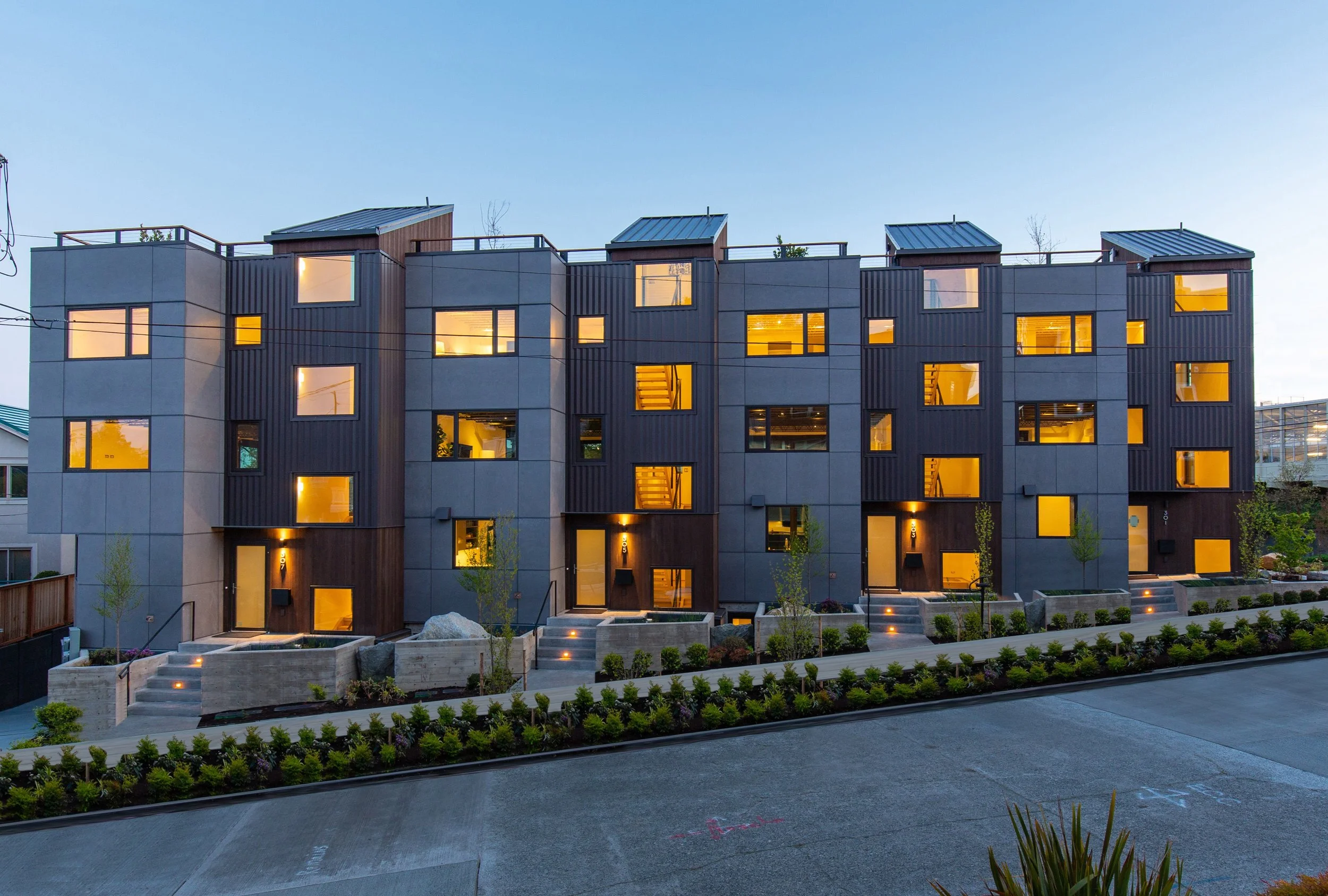 Lee-Street-Lofts_JA-Multifamily__Photo-by-Greg-White_exterior.jpg