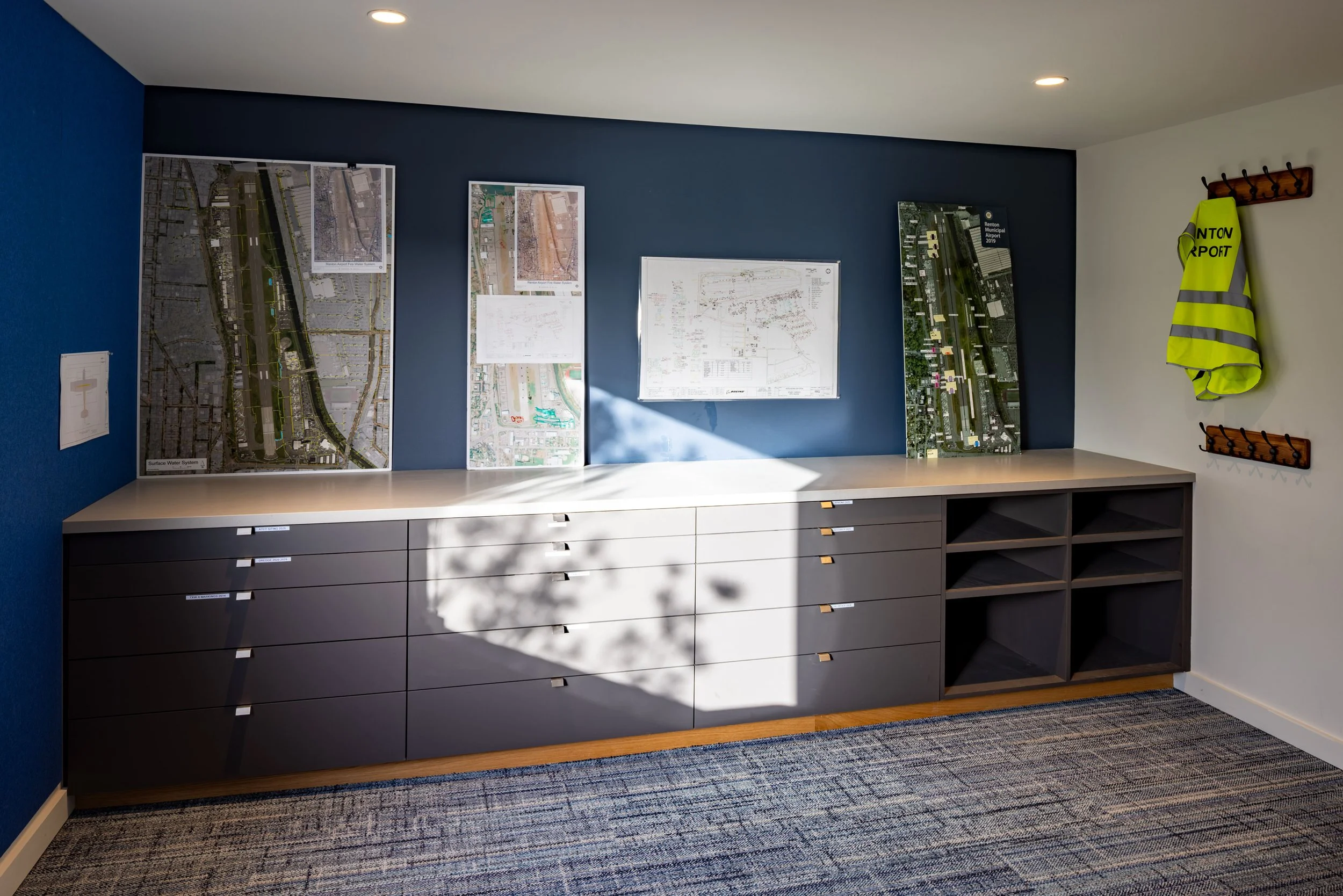 Renton-Municipal-Airport_JA-Workplace__Photo-by-Francis-Zera (8).jpg