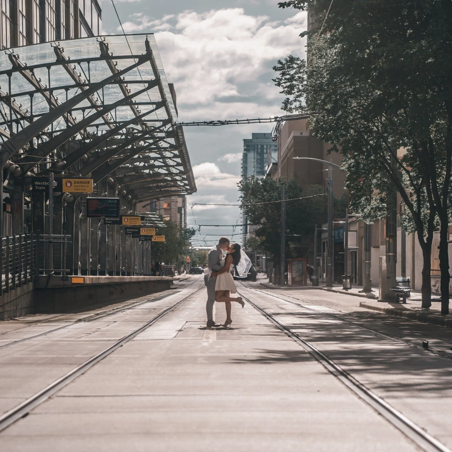 The best part of what we do? The couples.

Every story is different, every session has its own energy, and that&rsquo;s what makes it fun. Whether it&rsquo;s on a mountain trail, in the middle of the city, or waiting at a train platform, the adventur