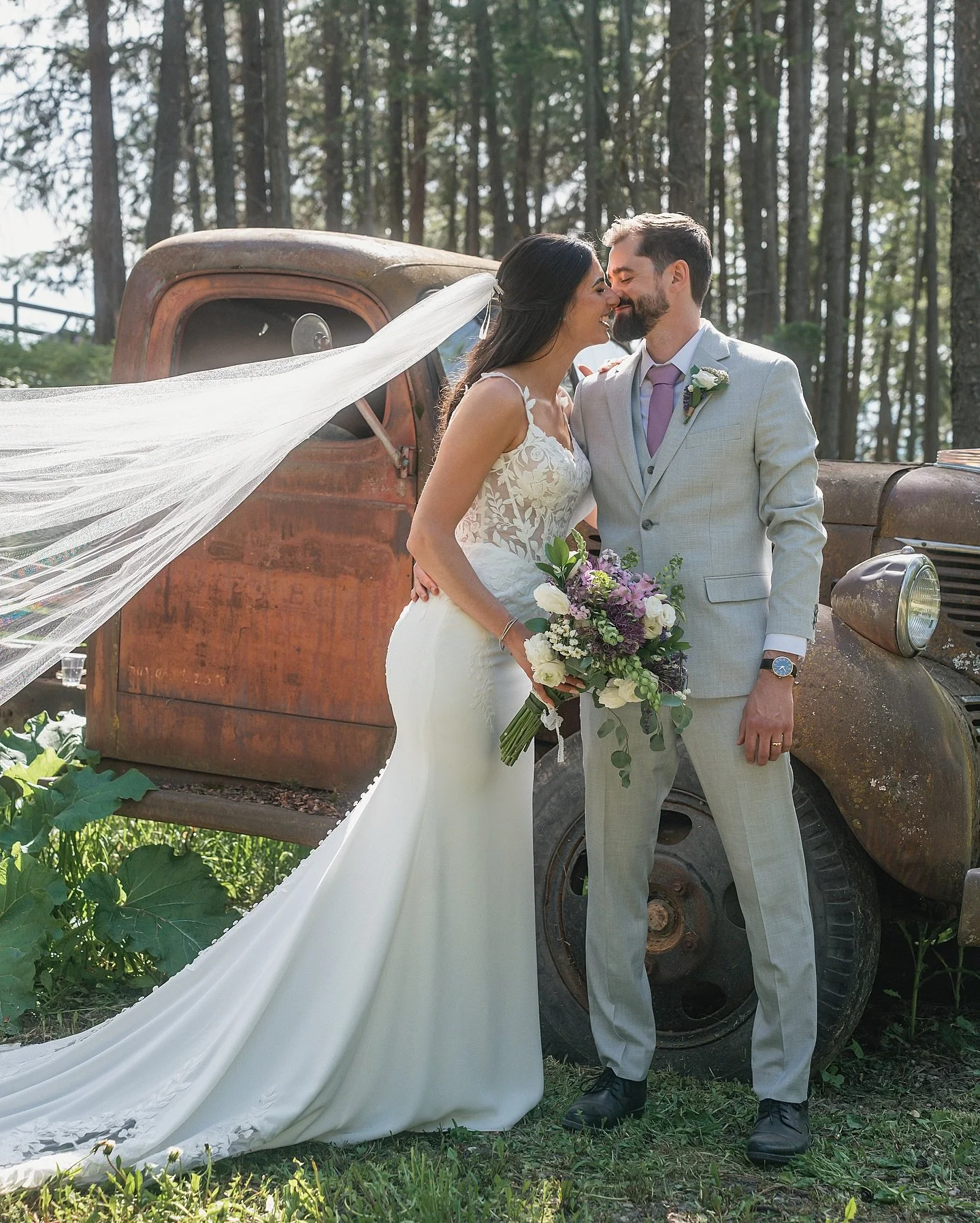 Dreaming of summer vibes in the Okanagan ❤️
We're looking forward to being back there!
.
#calgaryweddingphotographer #calgaryweddings #yycweddings