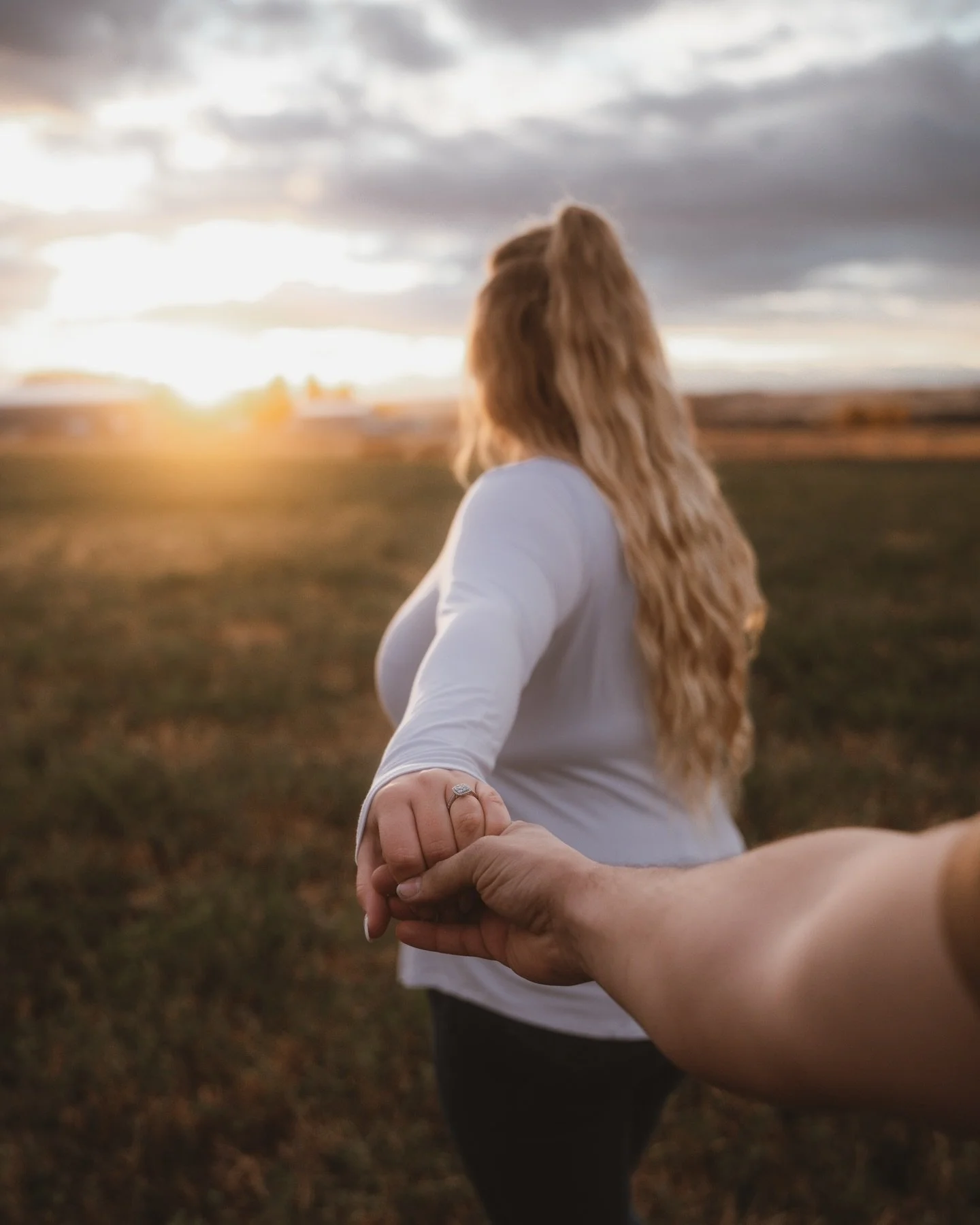 This summer we are so excited to spend the day with Makara and Anthony.  After a long and cold winter, it is so nice to look back at this beautiful couple and feel the warmth again.
.
If you, or someone you know is getting Married and may be looking 