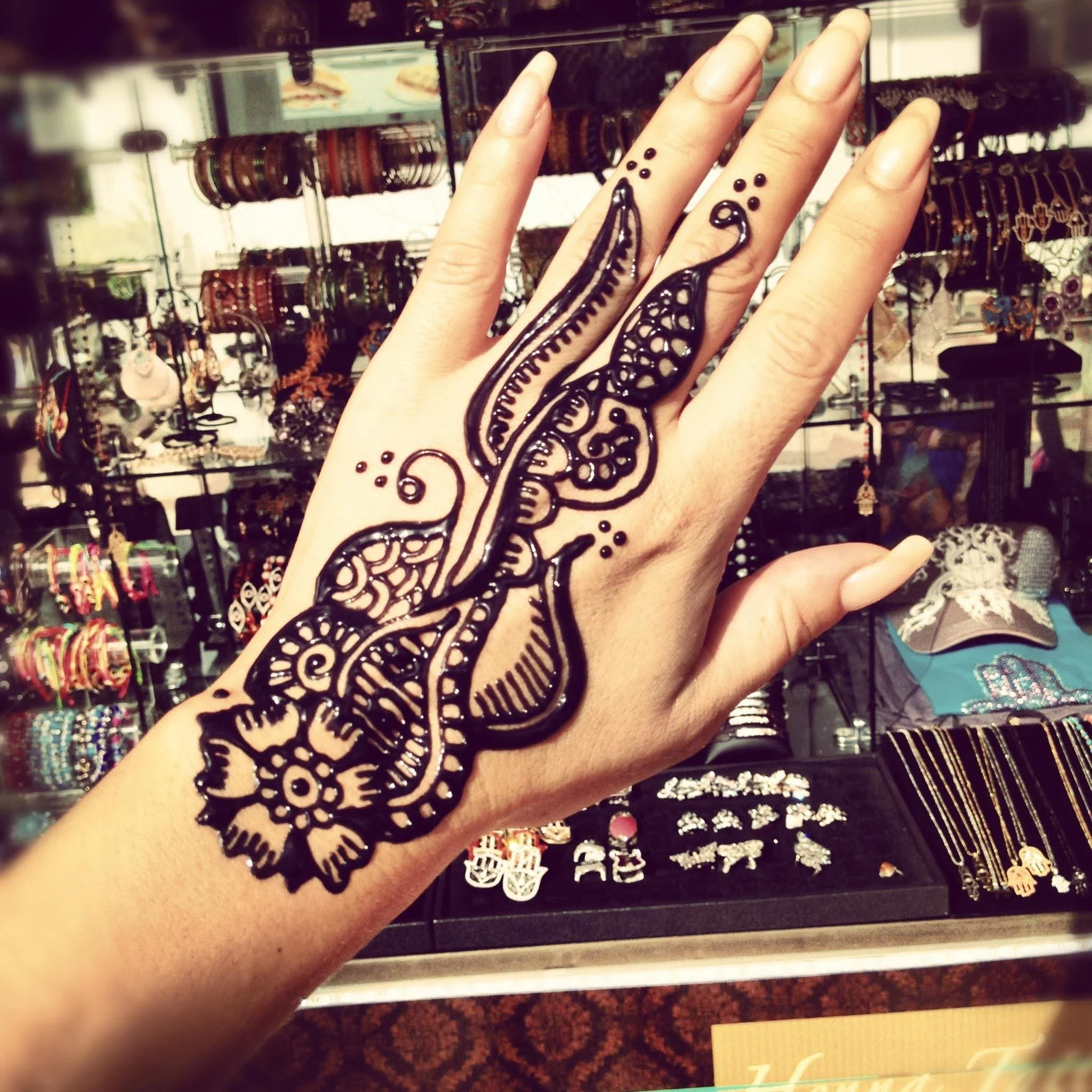 Jagua temporary tattoo design in dark ink finish